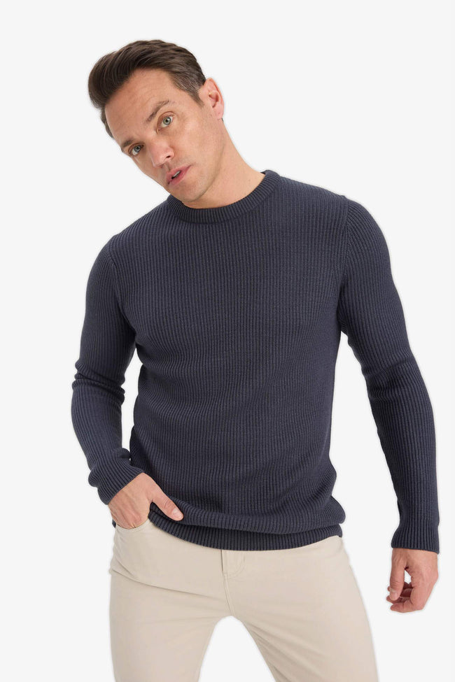 Standard Fit Crew Neck Knitwear Sweater Hover Image