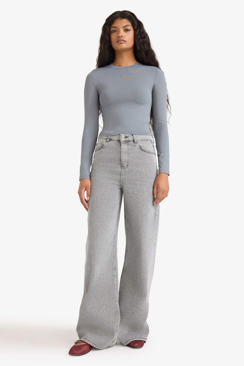 Fitted Crew Neck Long Sleeve T-Shirt