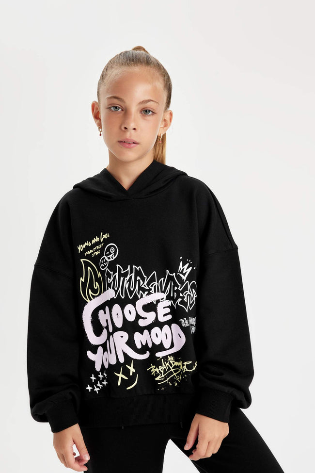 Girls Black Oversize Wide-Mould Hooded Printed Sweatshirt Hover Image