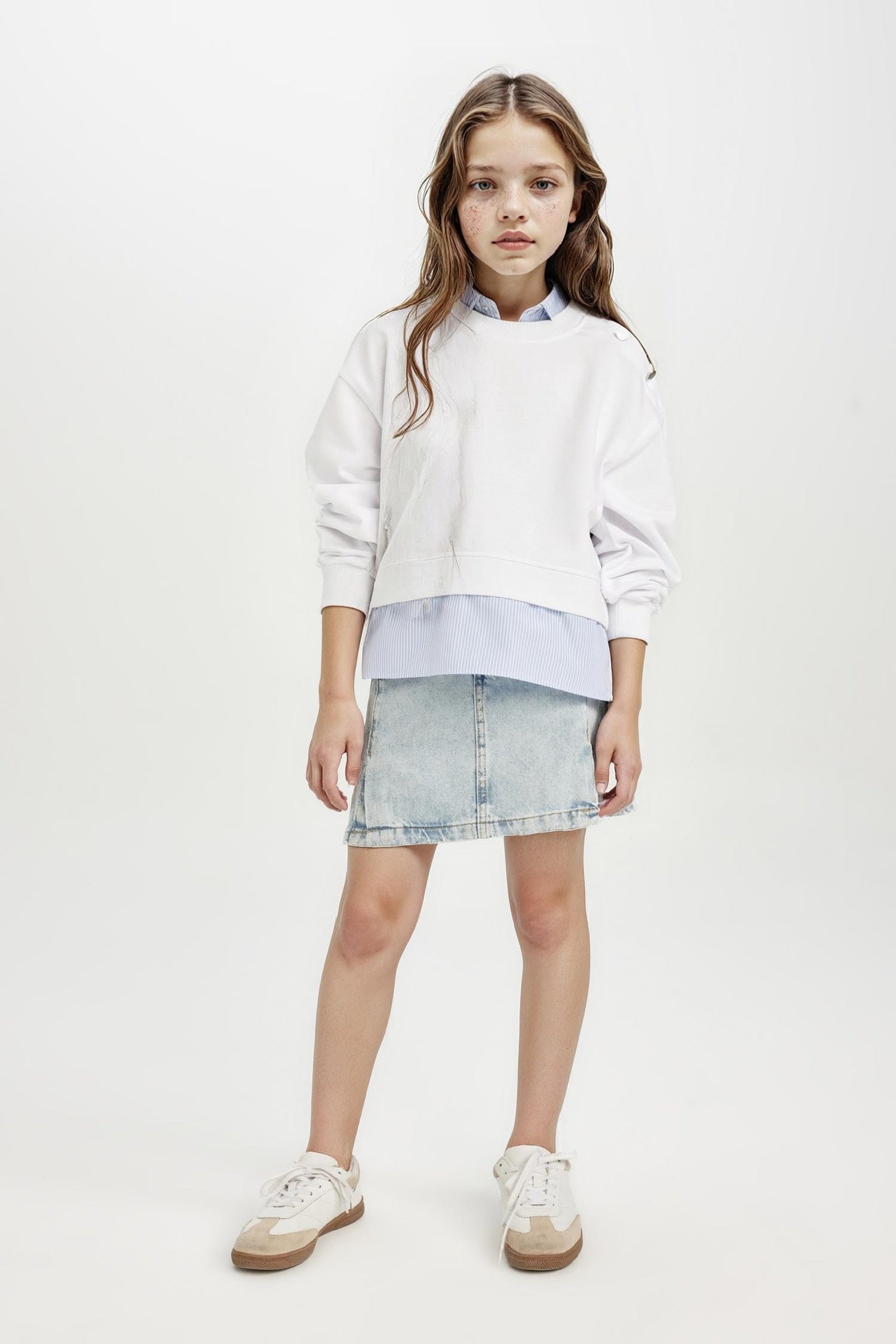 Girls Relax Fit Crew Neck Hem Detailed Sweatshirt