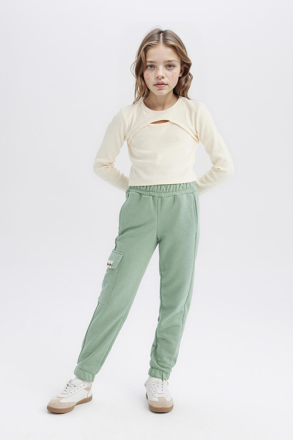 Girls Cargo Pocket Elastic Waist and Leg Jogger Sweatpants
