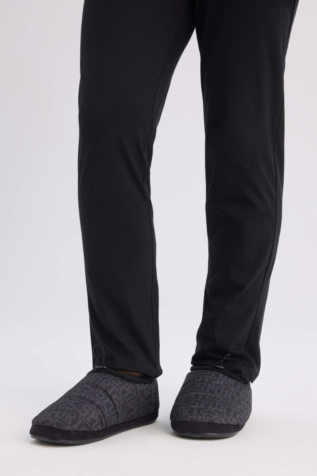 Men Flat Sole Slippers