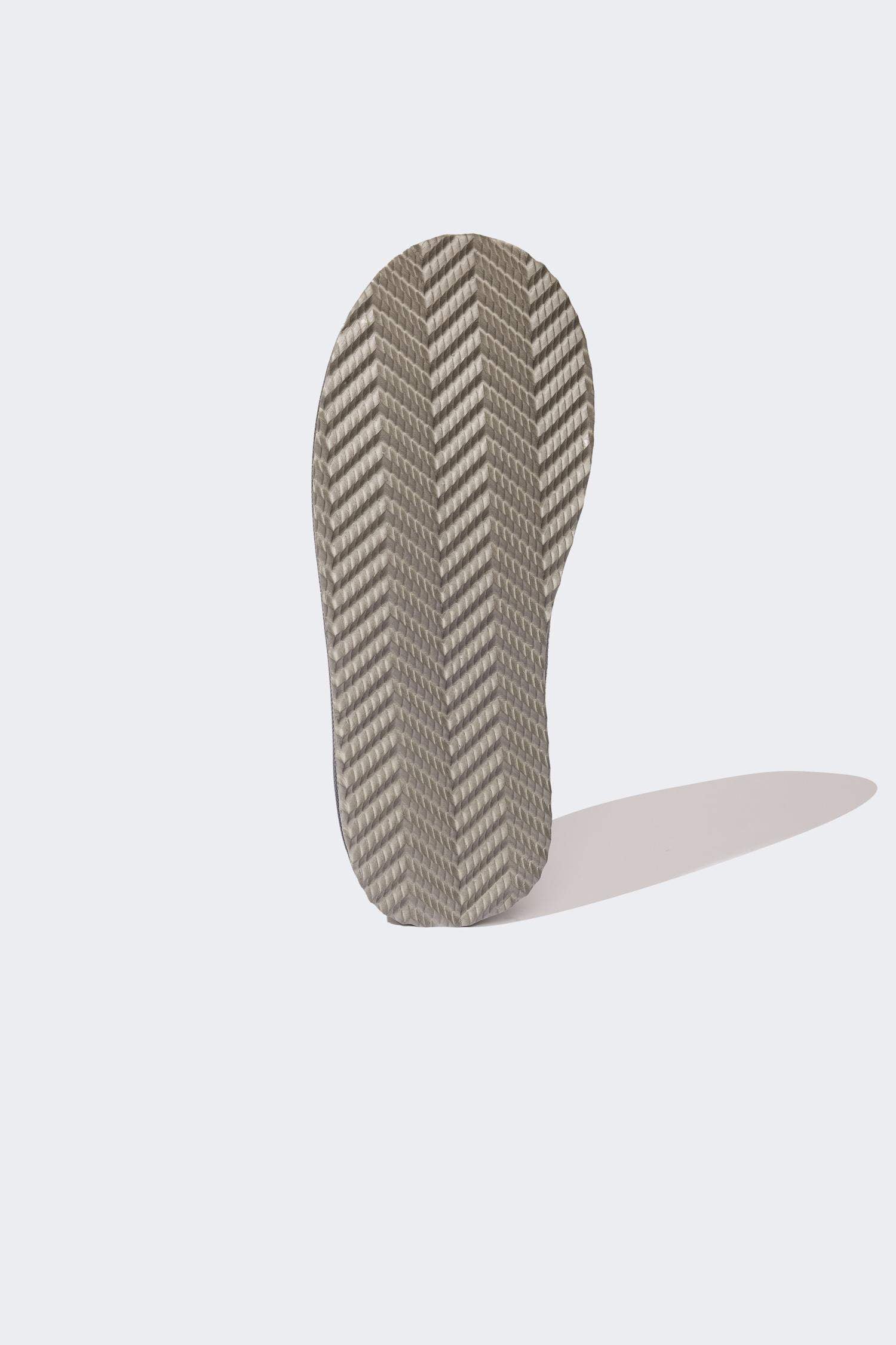 Men Flat Sole Slippers