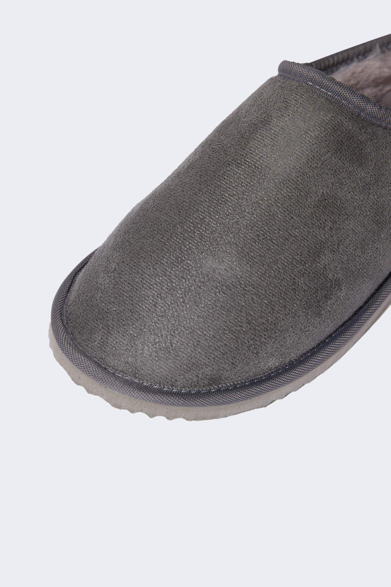 Men Flat Sole Slippers
