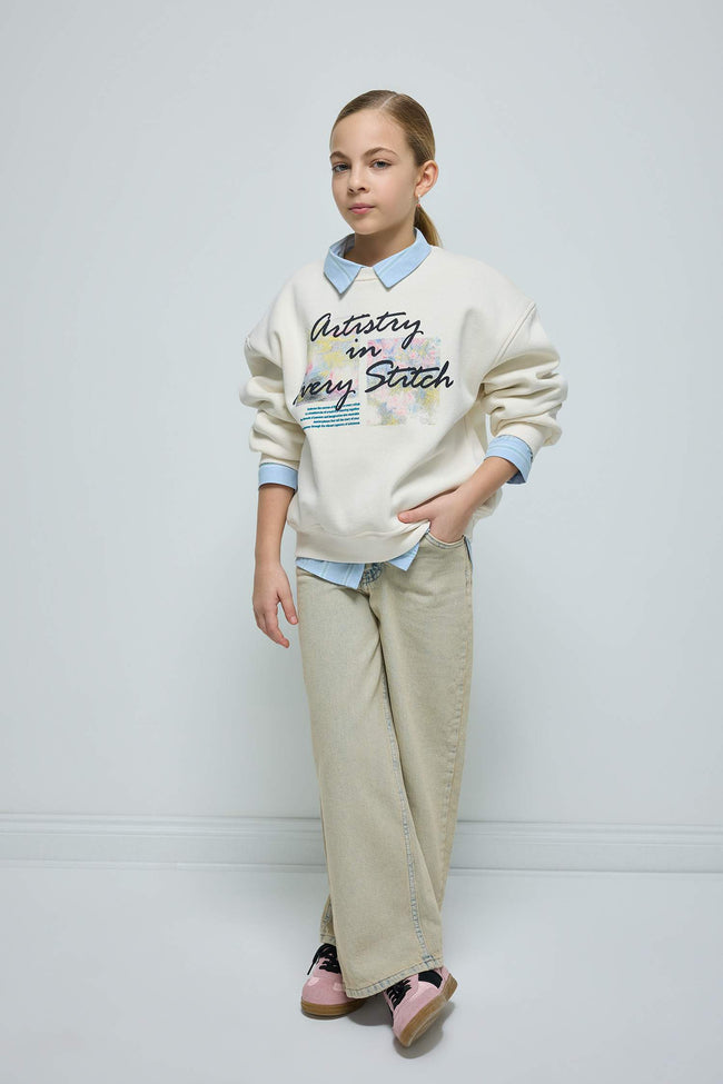 Girls Oversize Wide-Mould Crew Neck Printed Sweatshirt with Soft Furry Inside Main Image