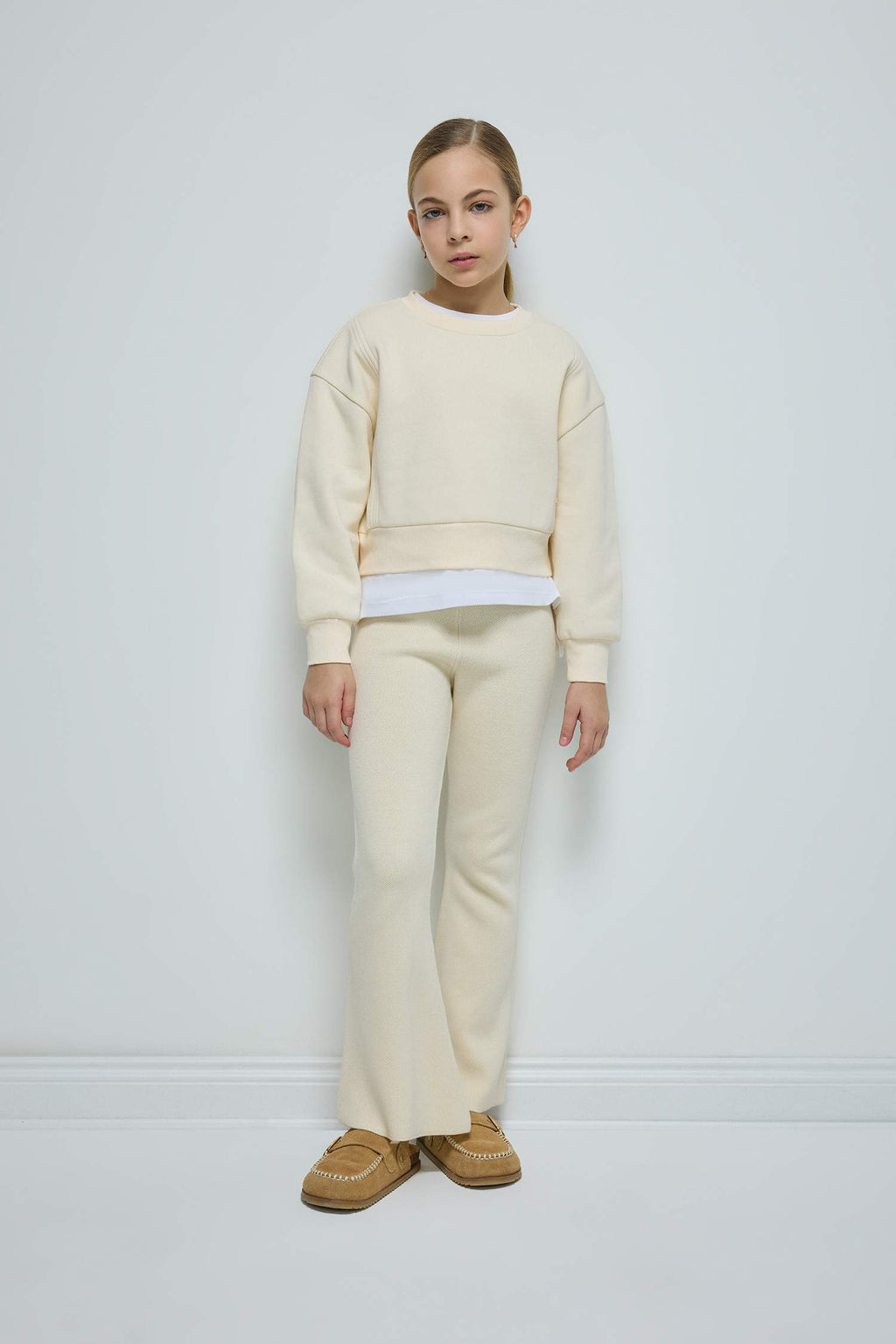 Girls Relax Fit Crew Neck Basic Plain Sweatshirt with Soft Fleece Lining