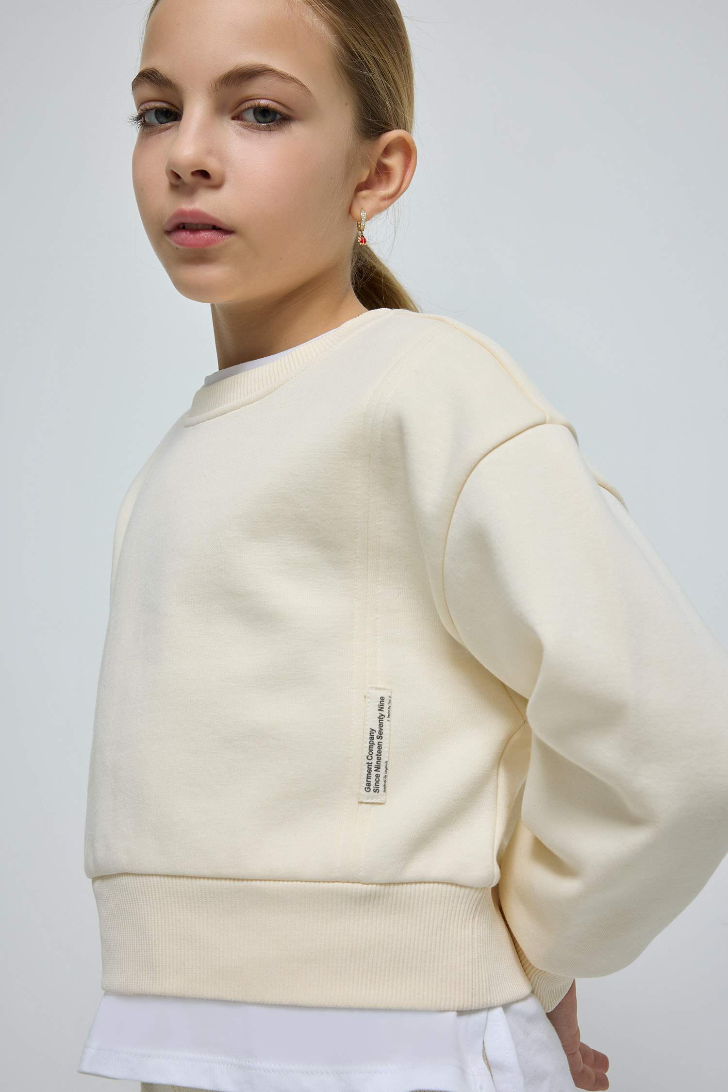 Girls Relax Fit Crew Neck Basic Plain Sweatshirt with Soft Fleece Lining