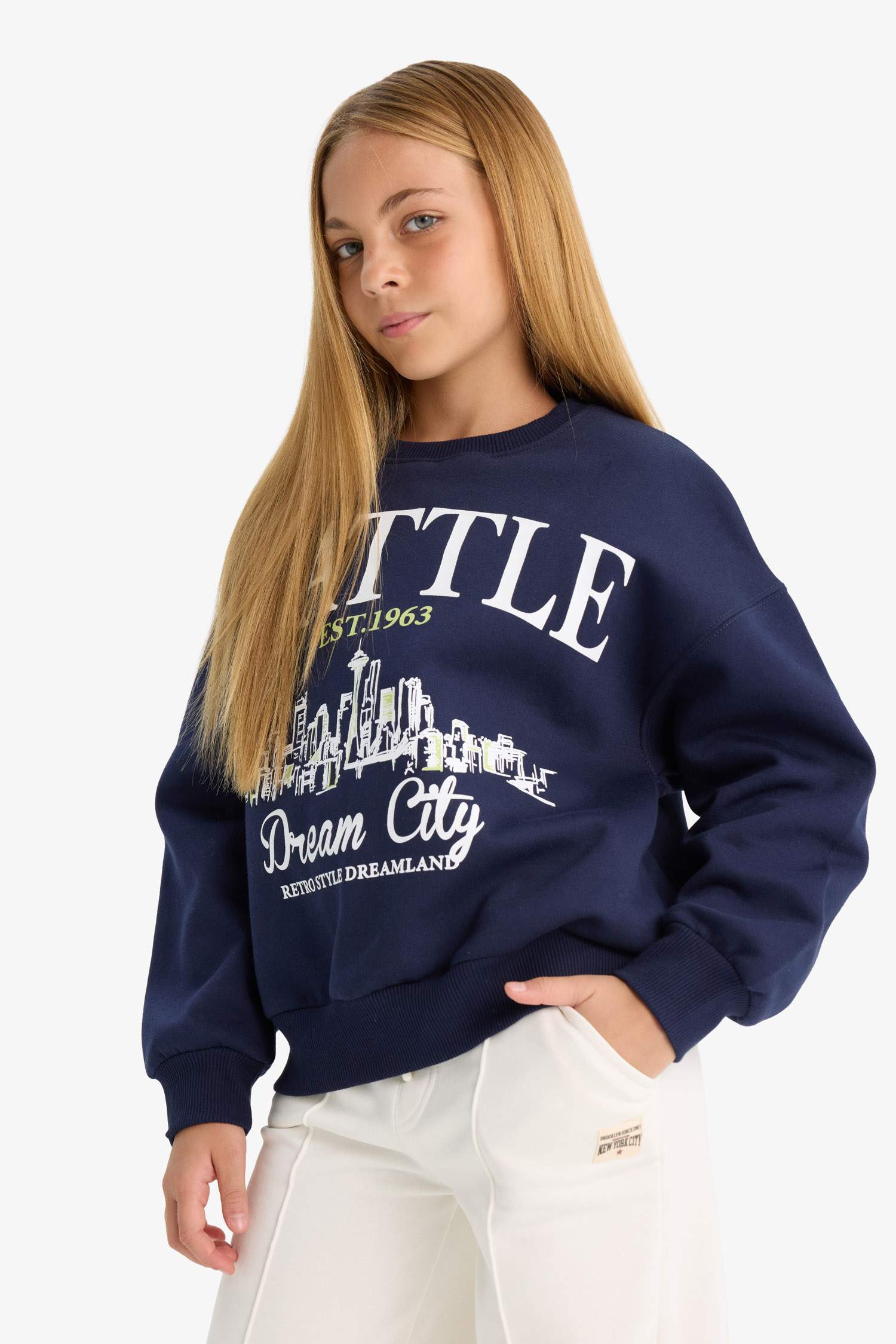 Girls Relax Fit Crew Neck Printed Sweatshirt