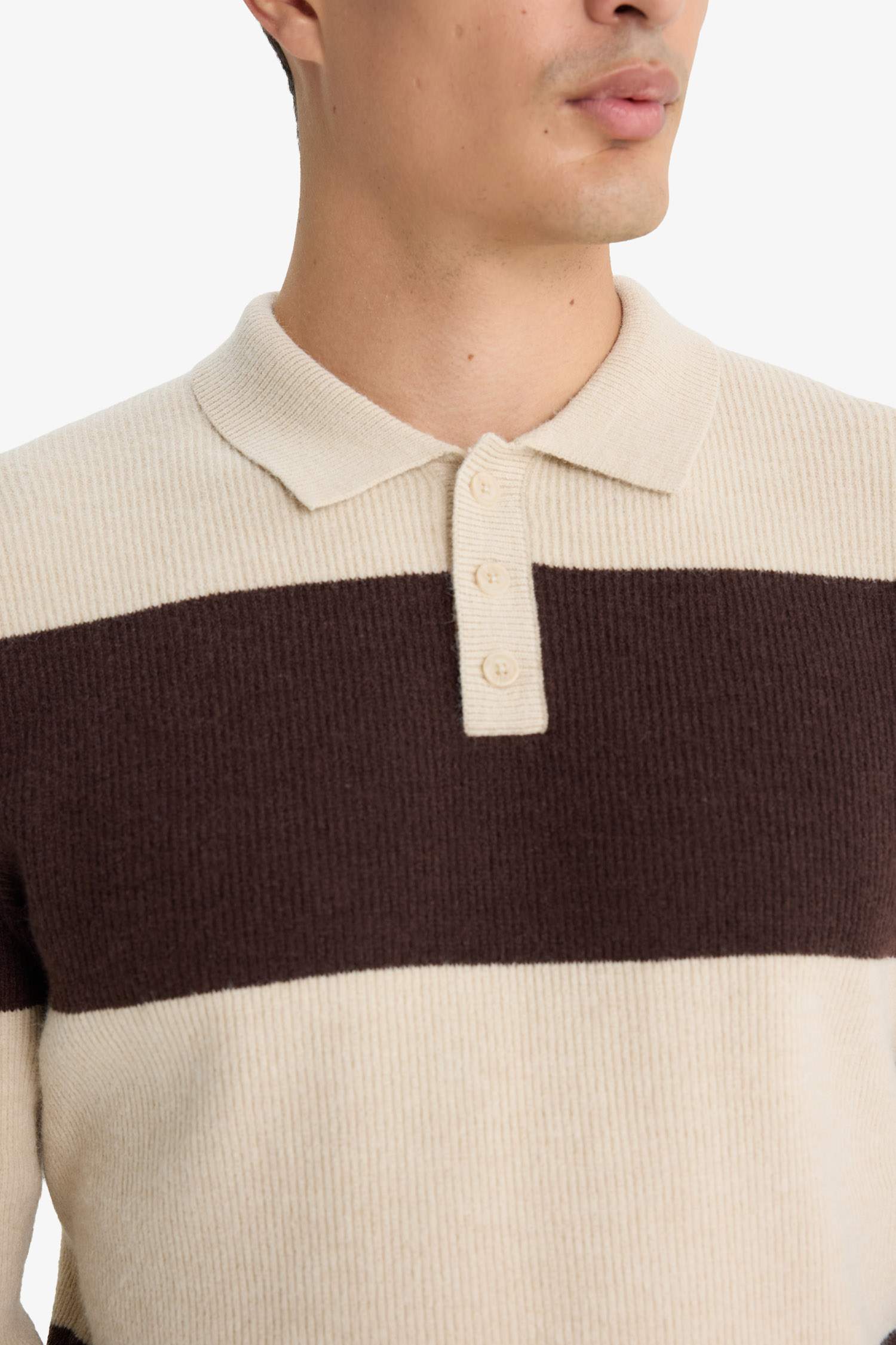 Standard Fit Polo Collar Knitwear Pullover