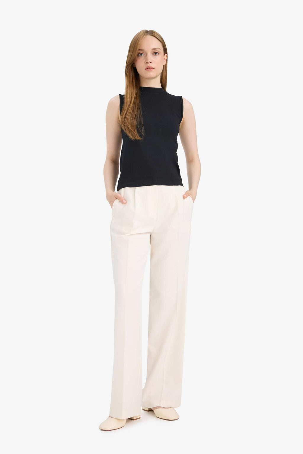 Crew Neck Sleeveless Black Tank Top