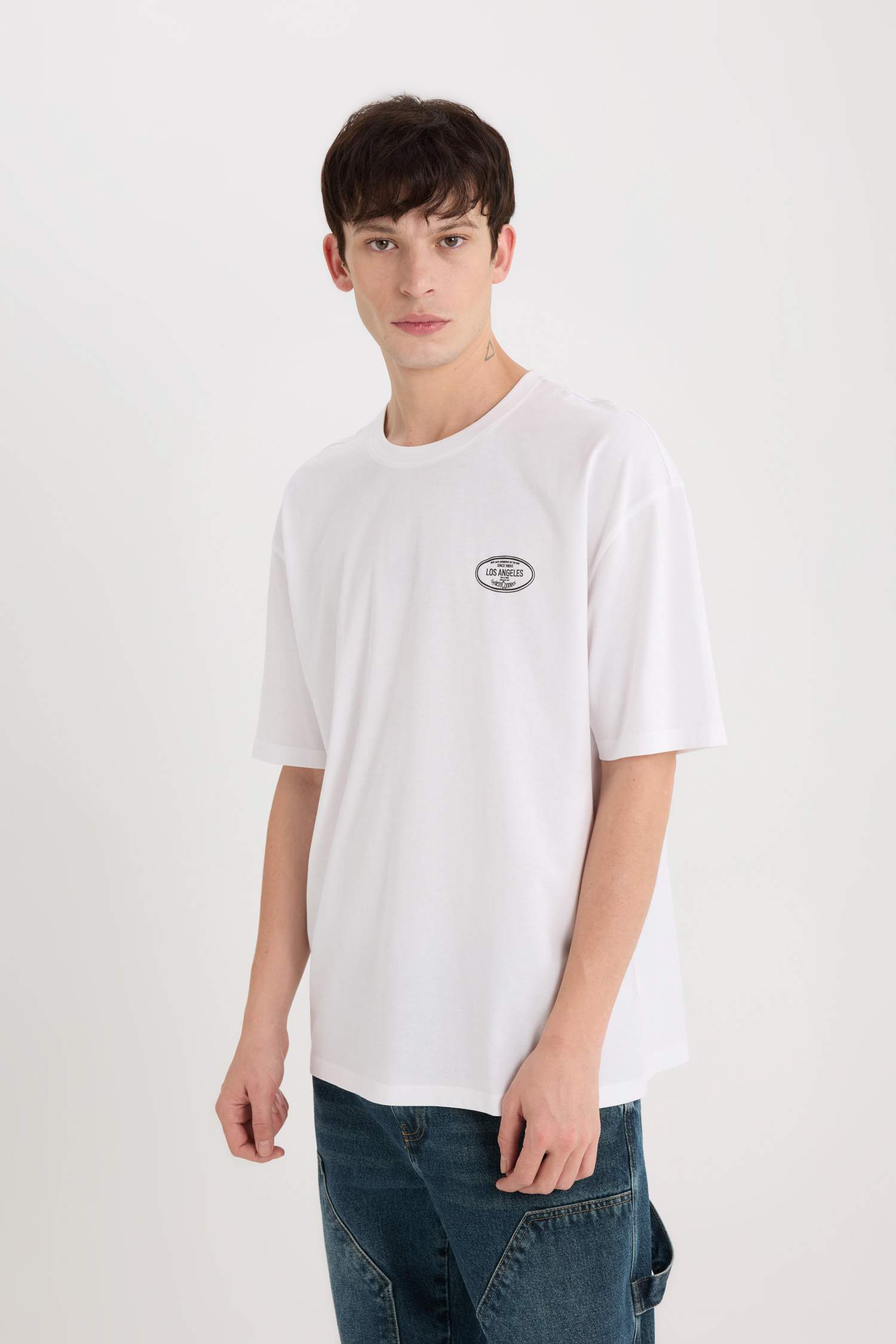 Oversize Fit Crew Neck Slogan Print T-Shirt