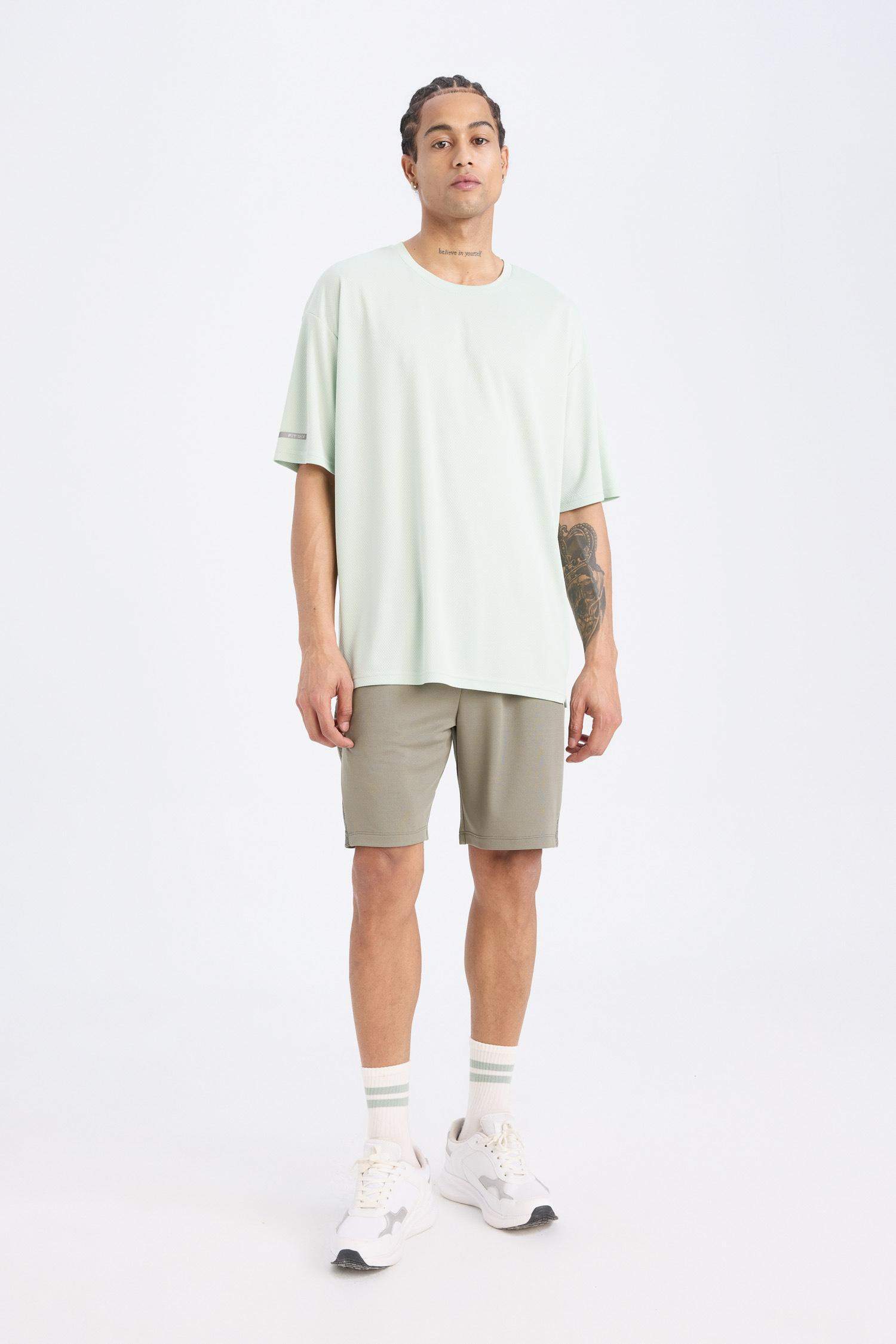 DeFactoFit Standard Fit Sports Shorts