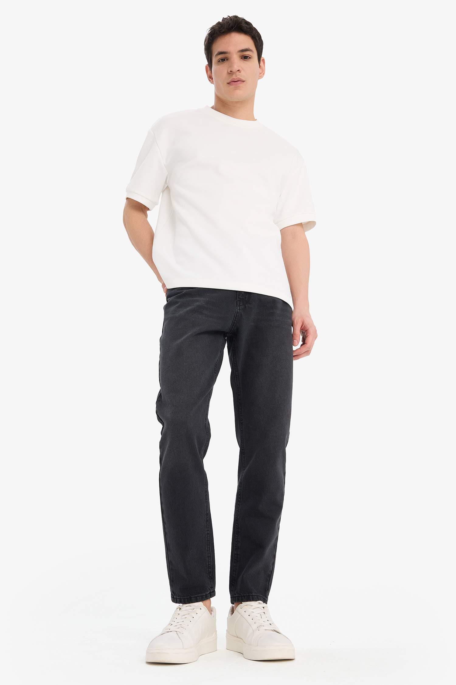 90's Slim Fit Skinny Leg Jeans