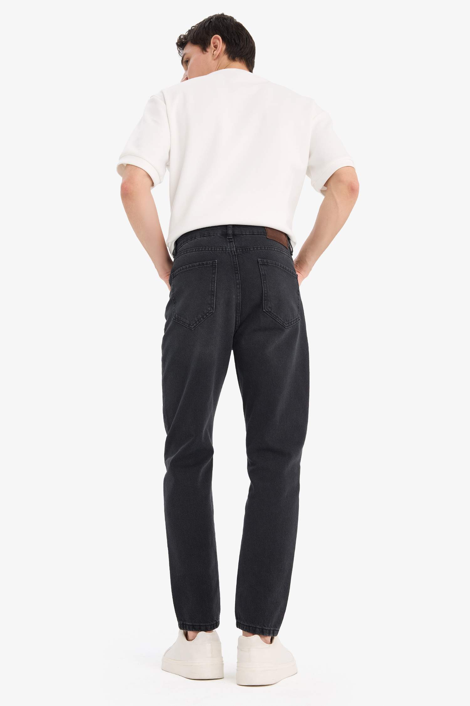 90's Slim Fit Skinny Leg Jeans