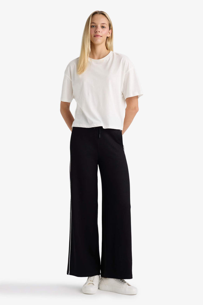 Straight Fit Sweatpants with Pockets Main Image