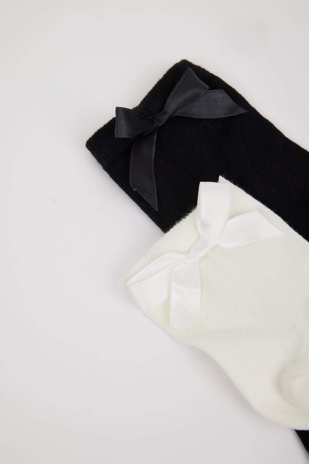2 Pcs Combed Cotton Premium Sock With Women Seamless Ribbon