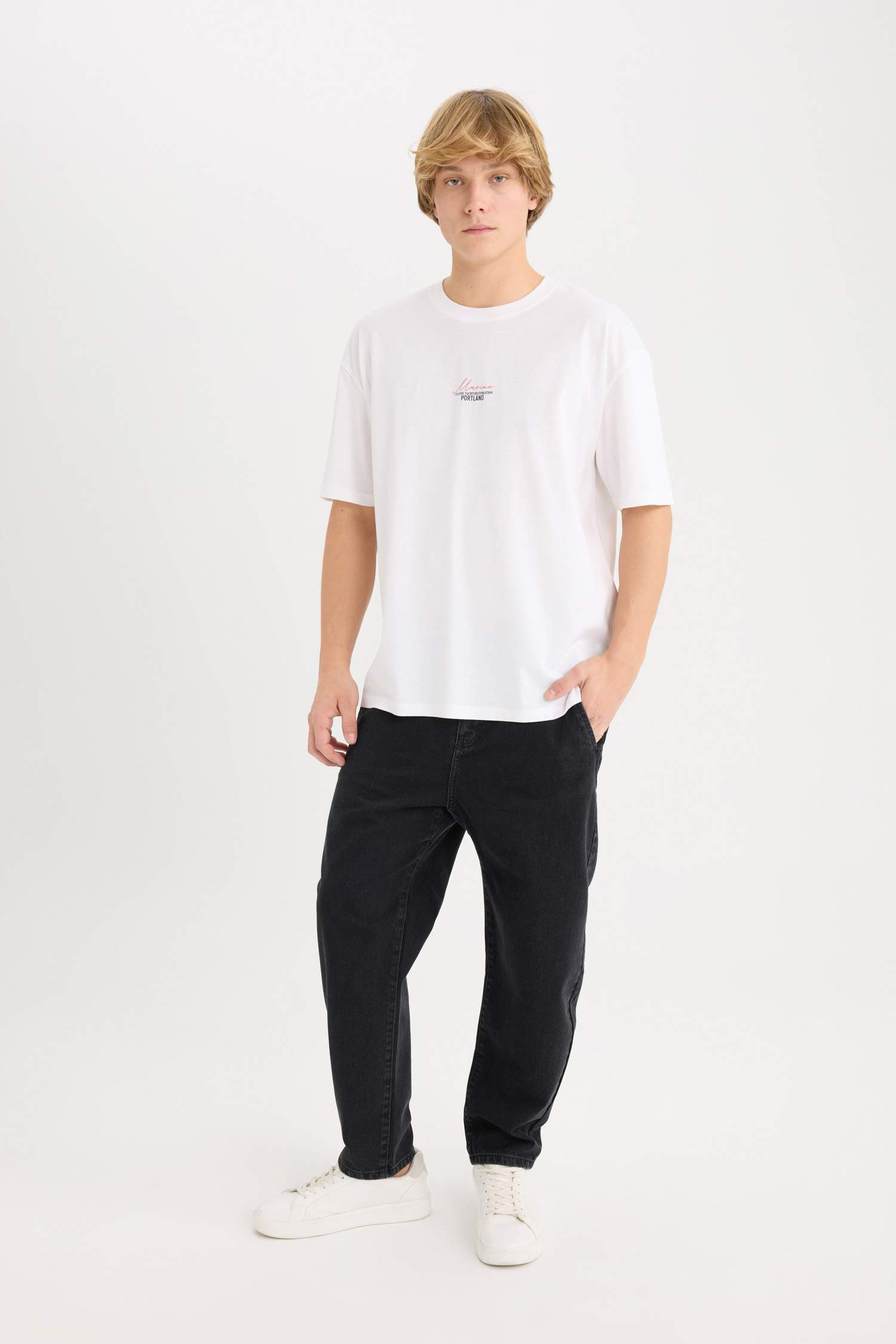Oversize Fit Crew Neck Printed T-Shirt