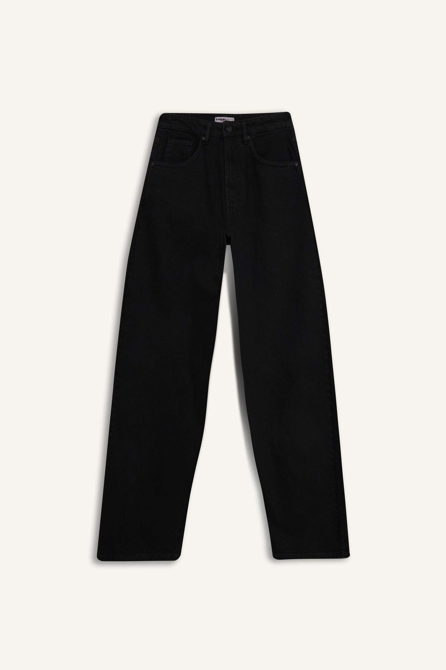Cool, loose-fitting, high-waisted gabardine trousers