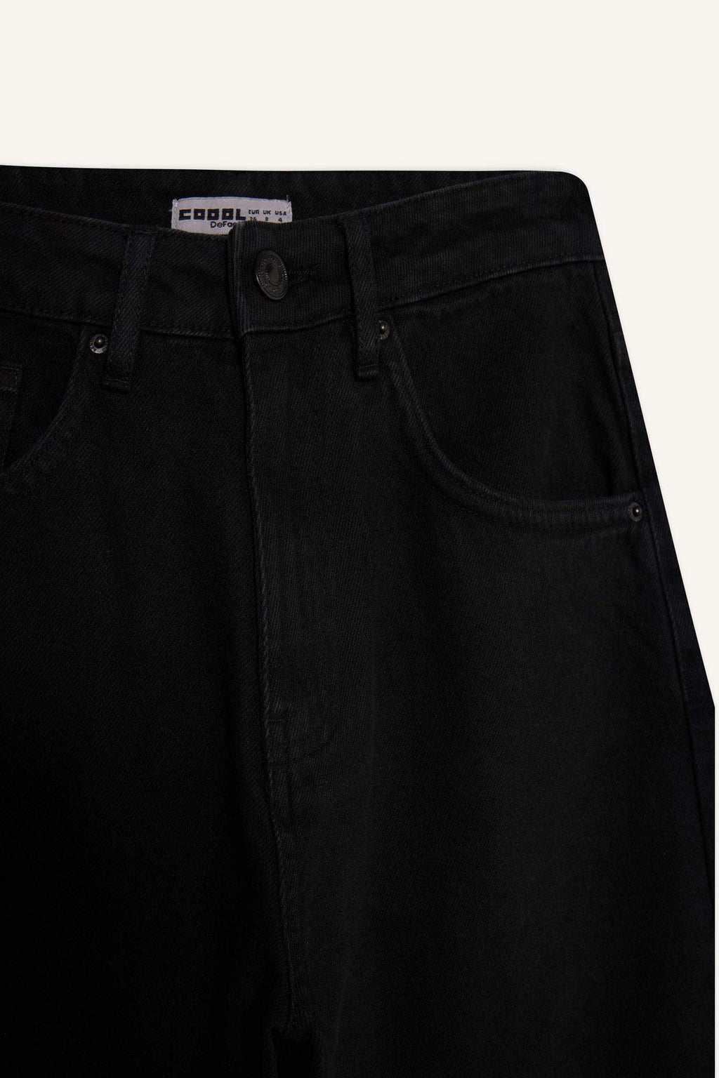 Cool, loose-fitting, high-waisted gabardine trousers