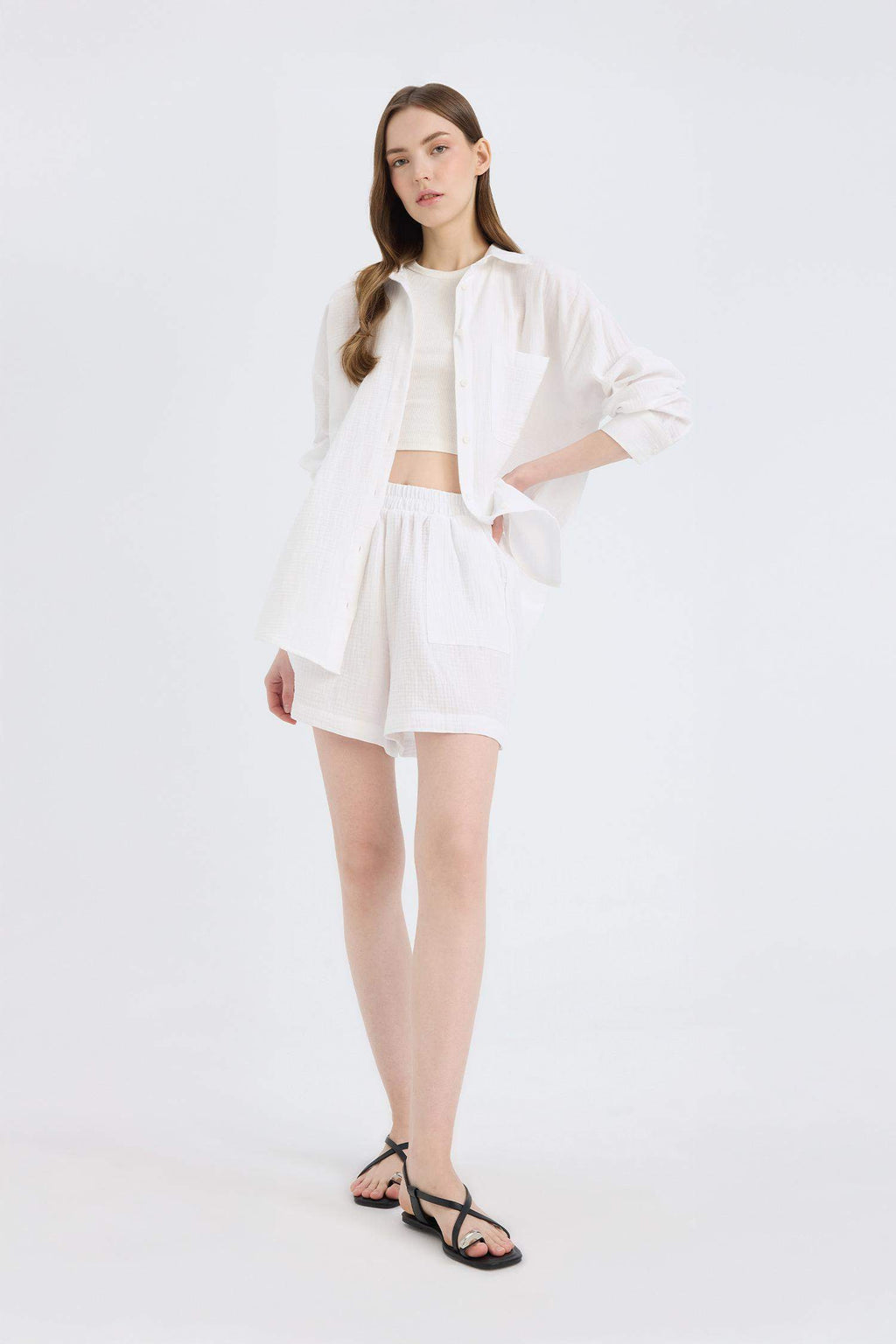 Regular Fit Muslin Elastic Band Short Leg Shorts