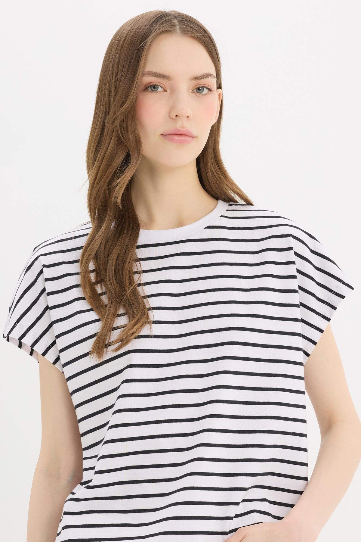 Regular Fit Crew Neck Short Sleeve T-Shirt