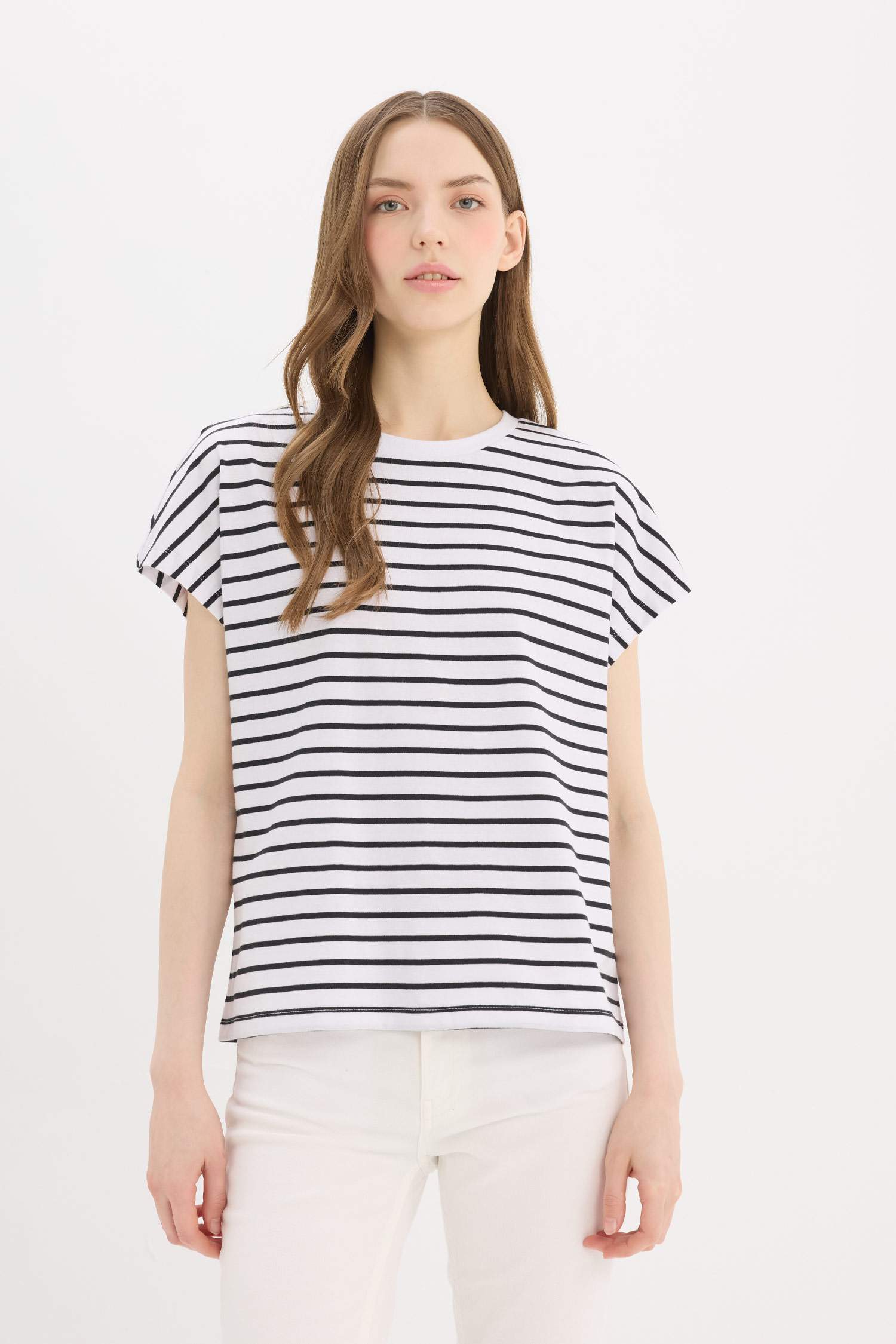 Regular Fit Crew Neck Short Sleeve T-Shirt