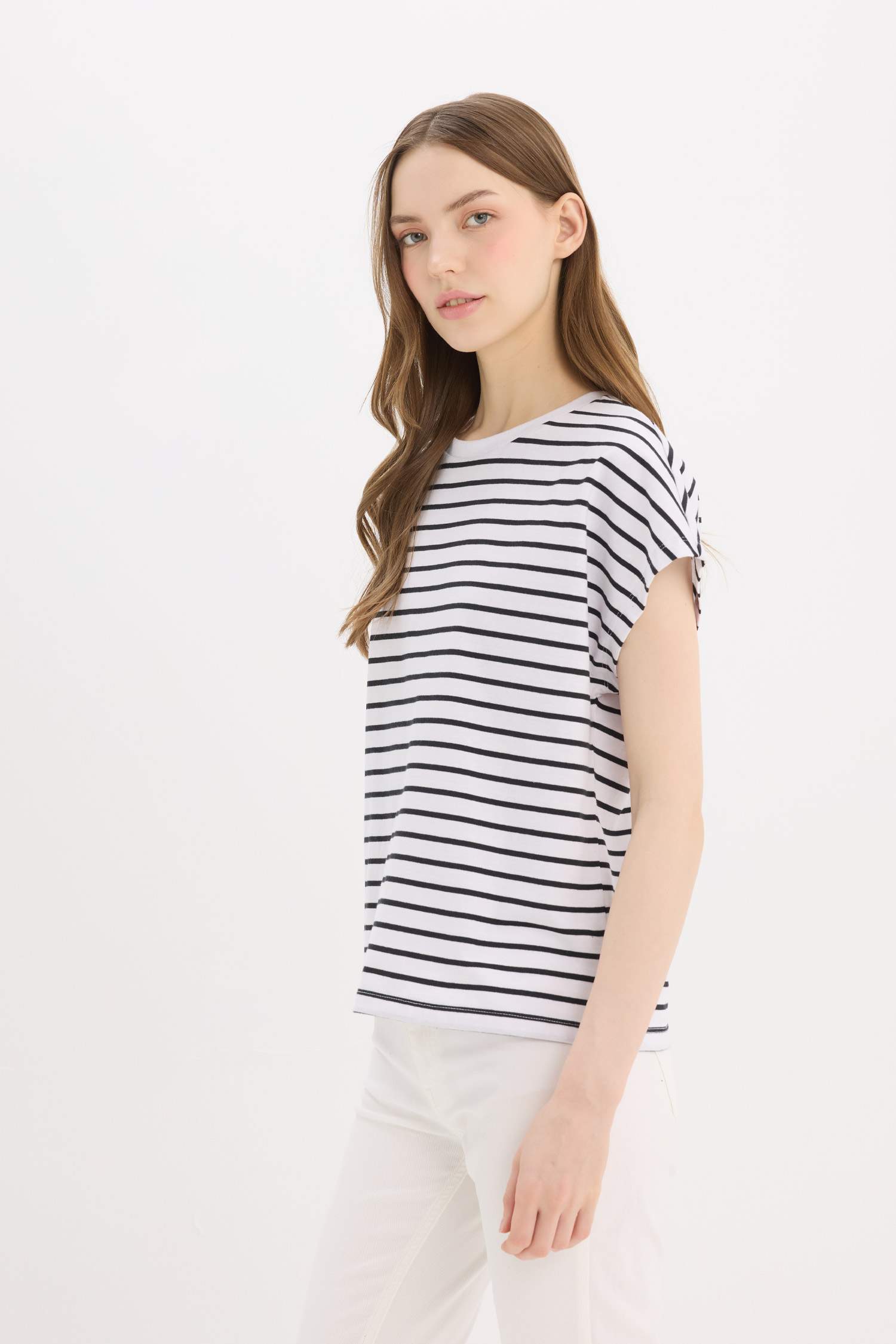 Regular Fit Crew Neck Short Sleeve T-Shirt