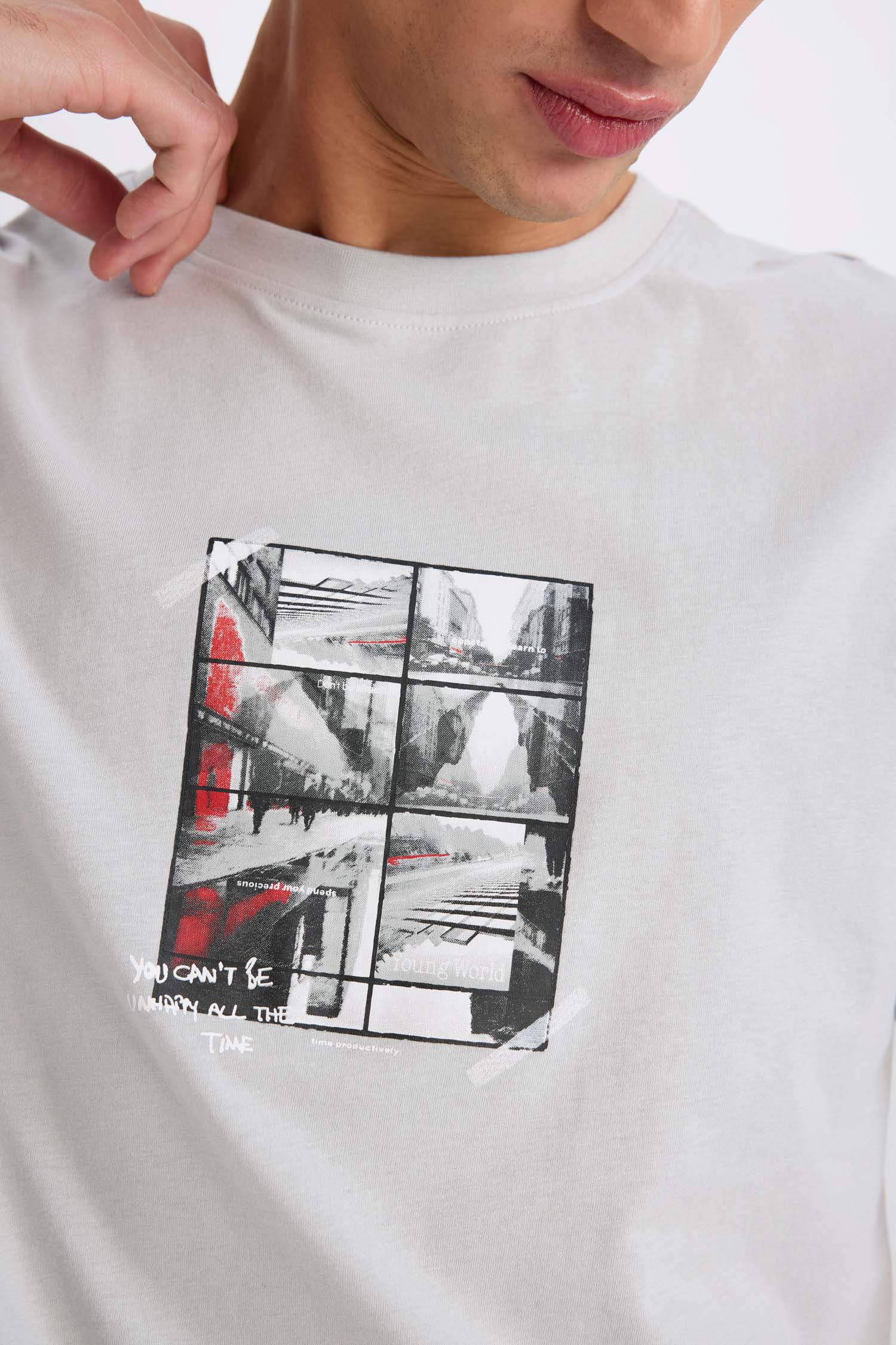 Boxy Fit Crew Neck Printed T-Shirt