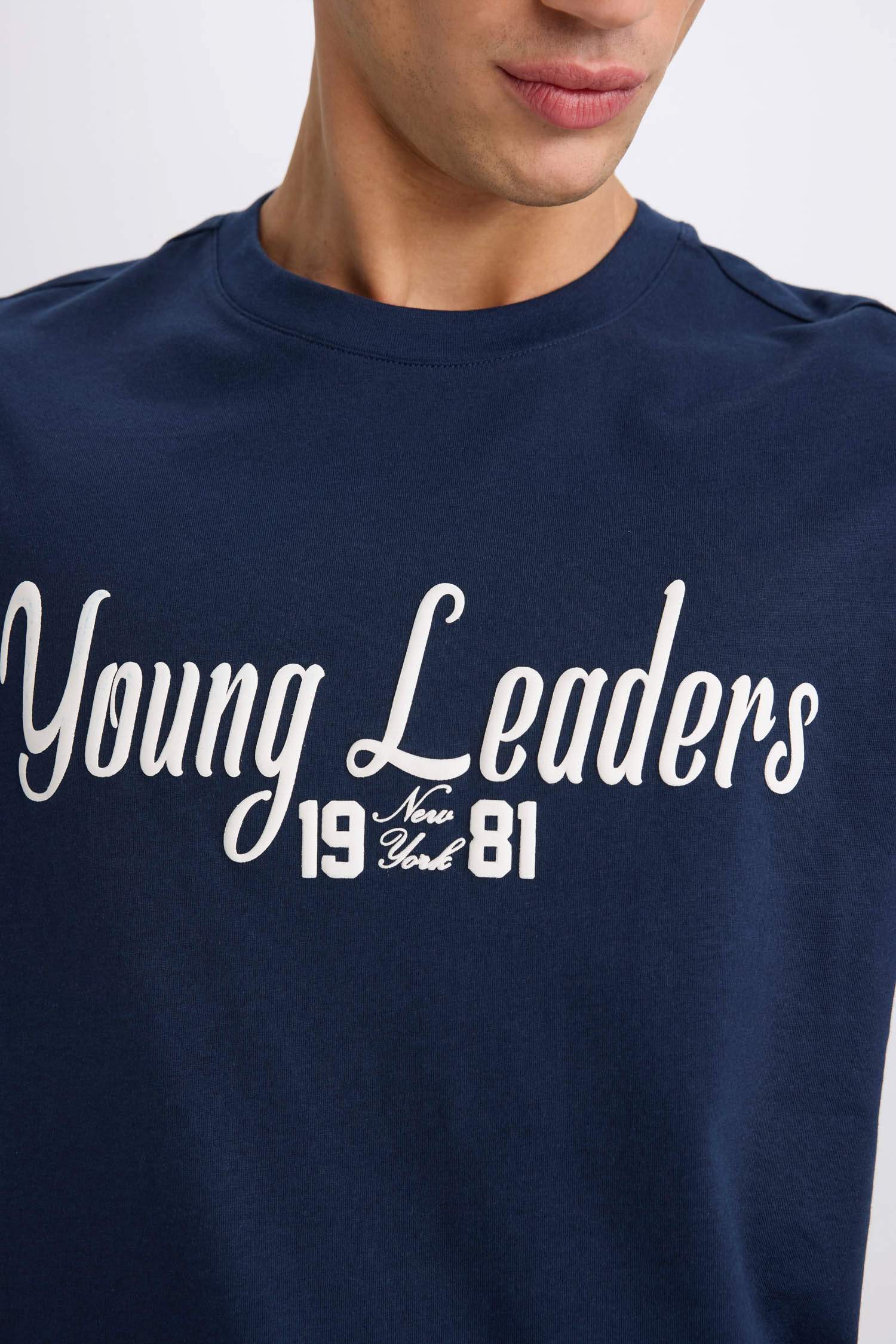 100% Cotton Regular Fit Crew Neck Printed Short Sleeve T-Shirt