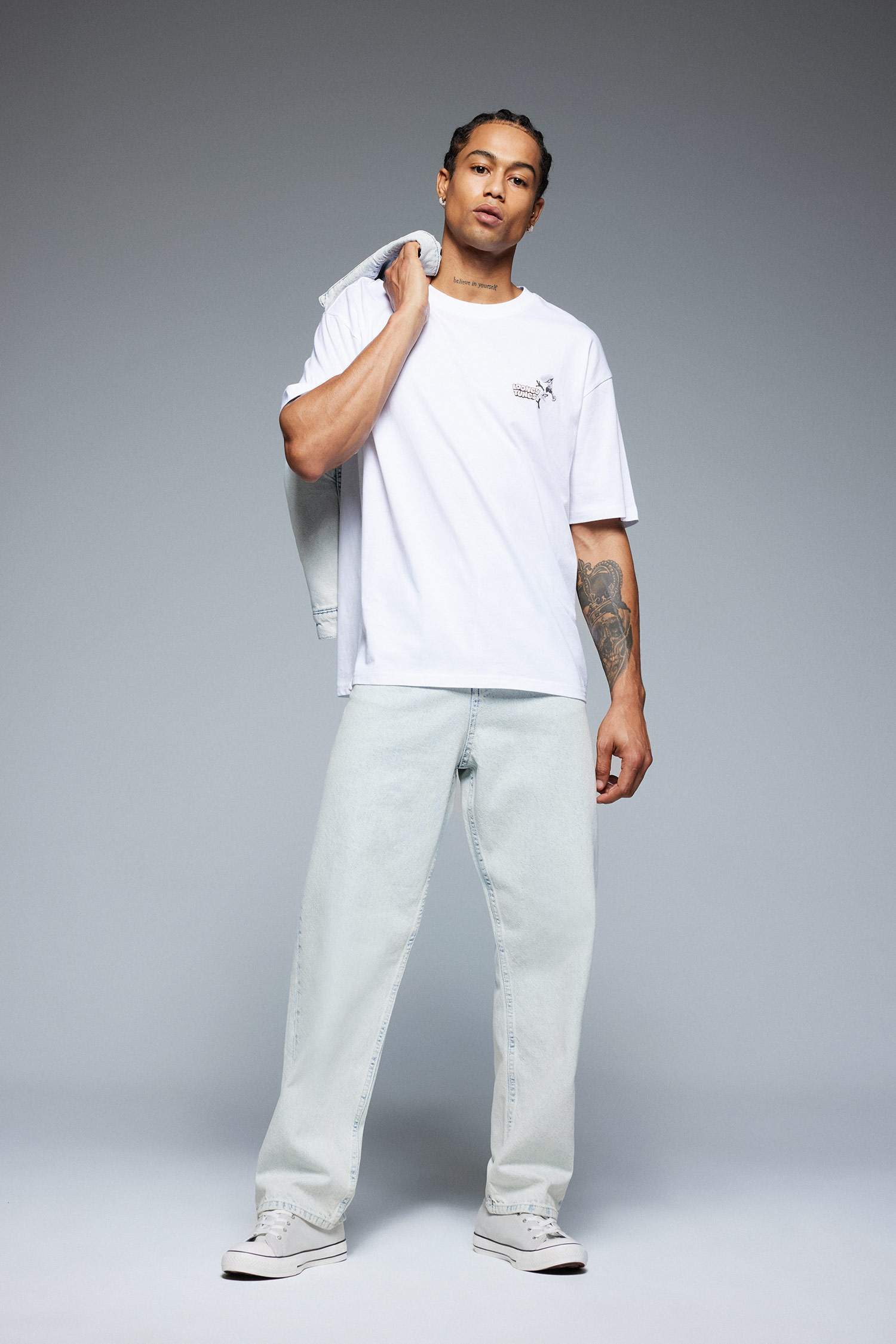 Boxy Fit Looney Tunes Licensed Crew Neck Printed T-Shirt