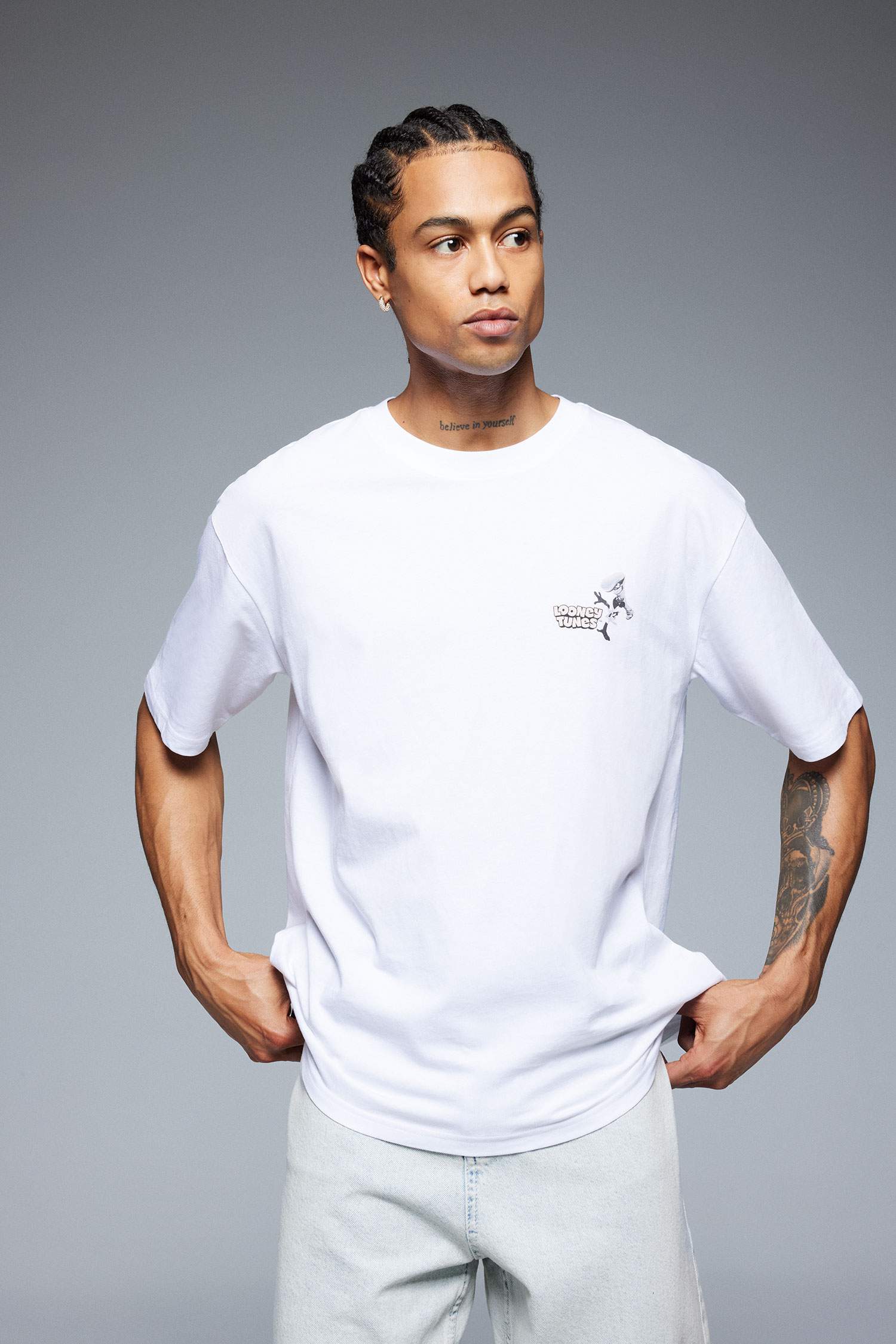 Boxy Fit Looney Tunes Licensed Crew Neck Printed T-Shirt