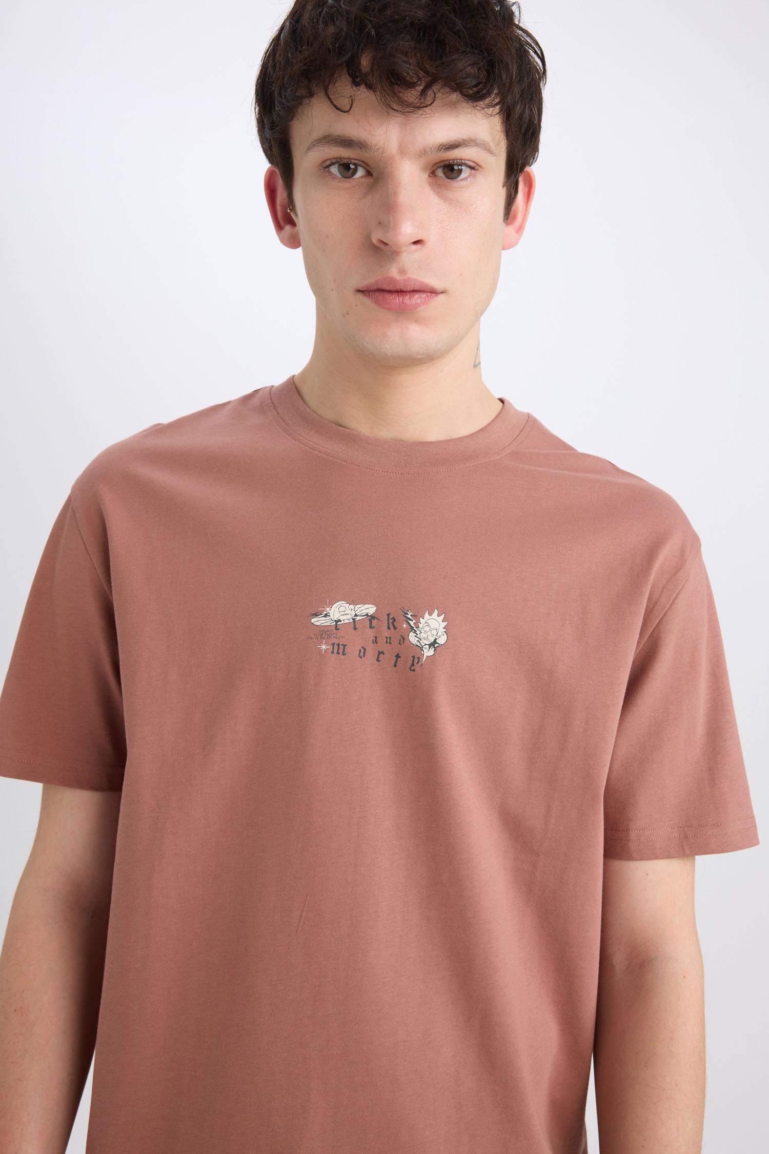 Regular Fit Rick and Morty Licensed Crew Neck Printed T-Shirt