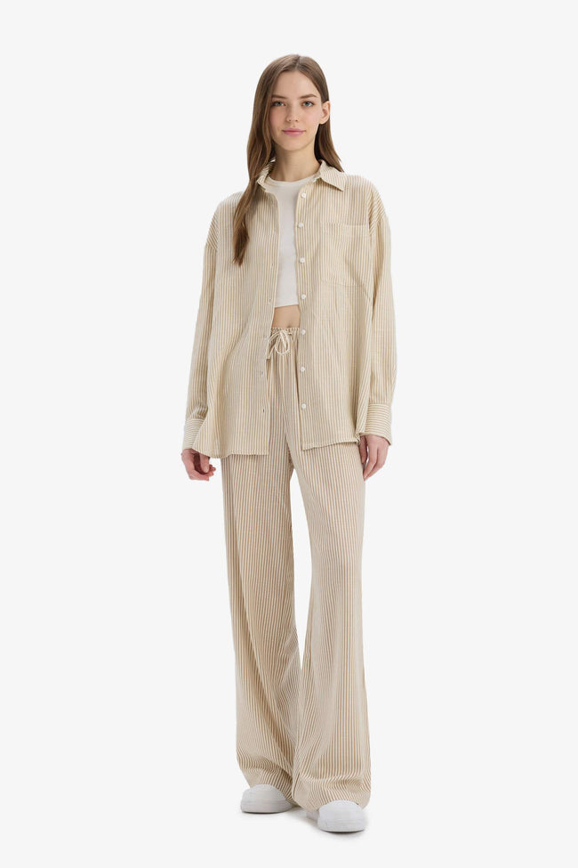 High Waisted Wide Leg Trousers with Pockets in Linen Blend Hover Image