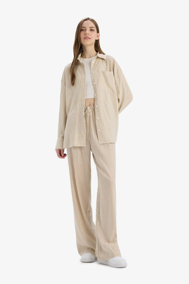 High Waisted Wide Leg Trousers with Pockets in Linen Blend Main Image