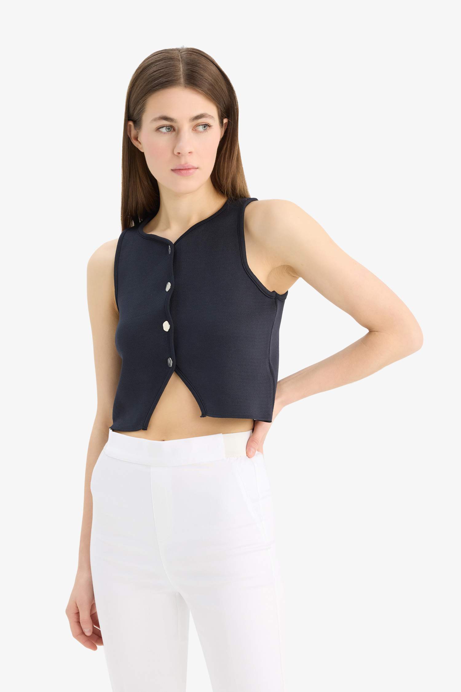 Regular Fit Crew Neck White Knitted Vest