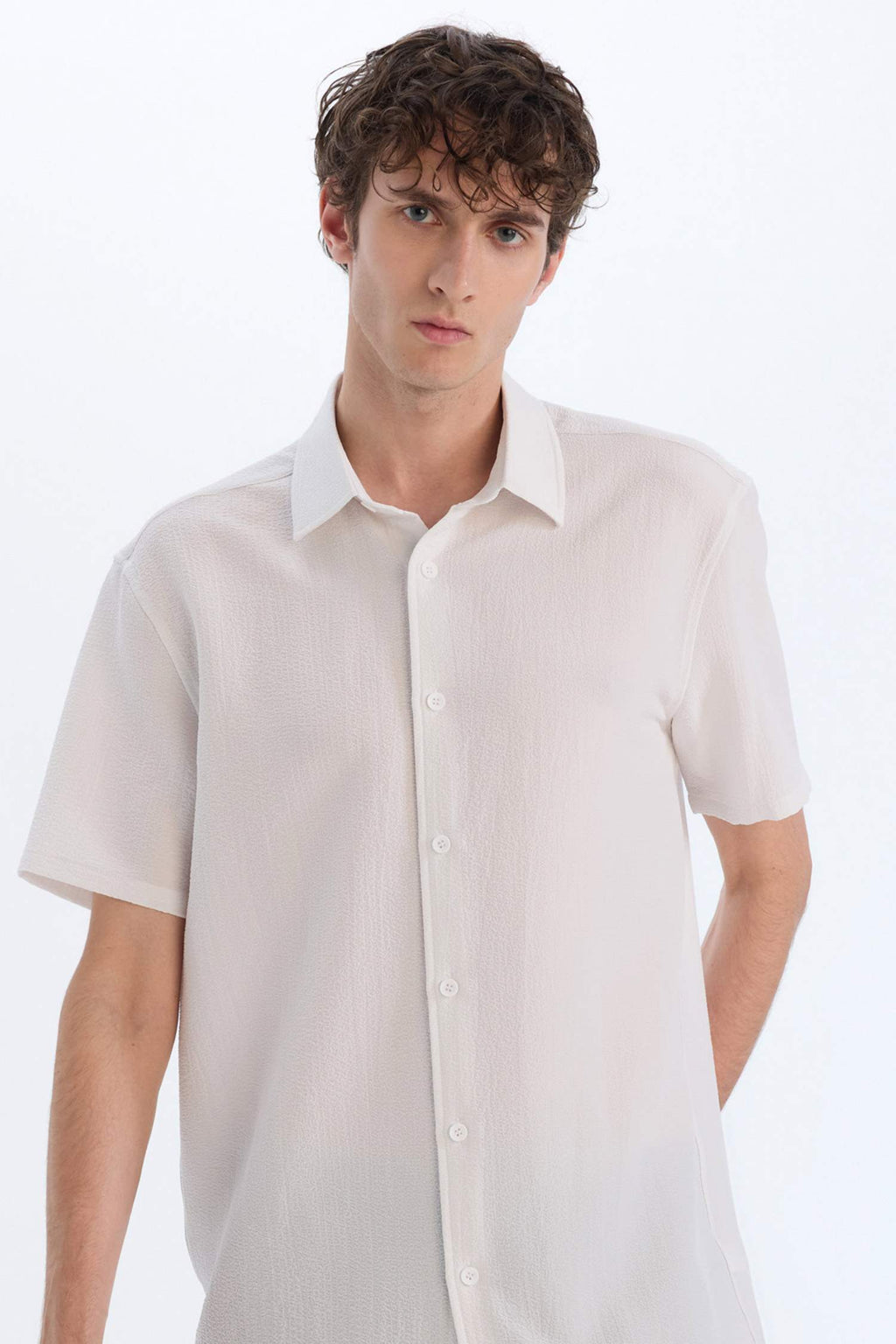Regular Fit Crinkle Summer Short Sleeve White Shirt