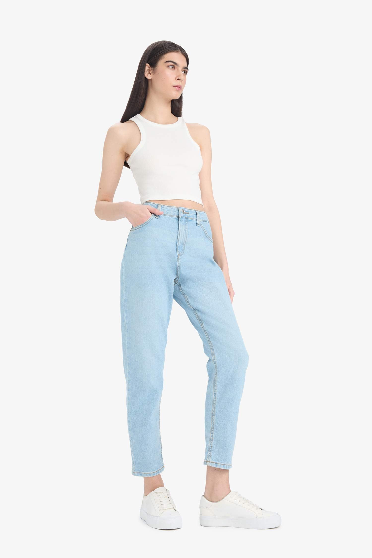 Comfort Mom Fit High Waist Short Leg Jeans