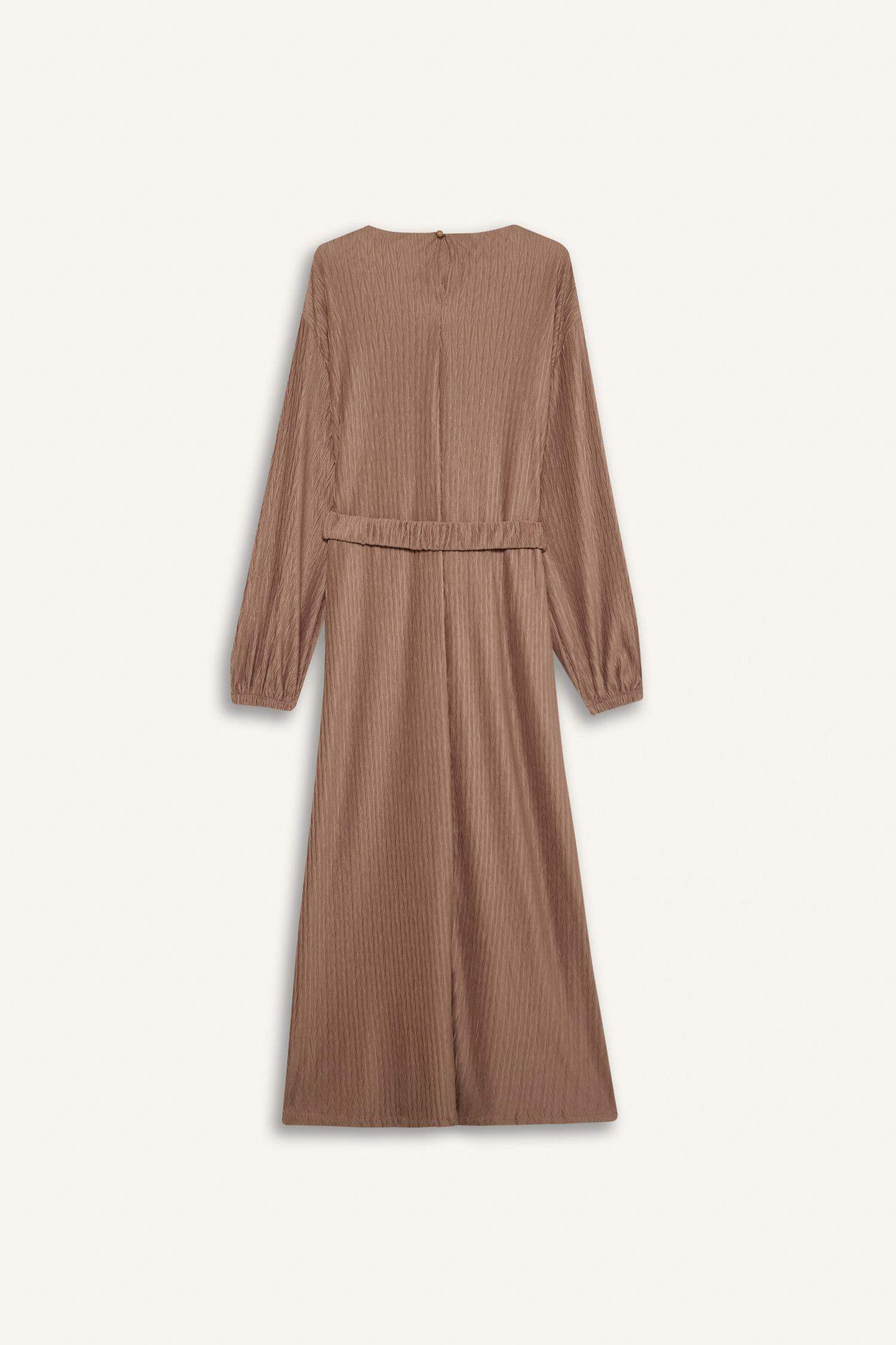 Regular Fit Crew Neck Pleat Dress