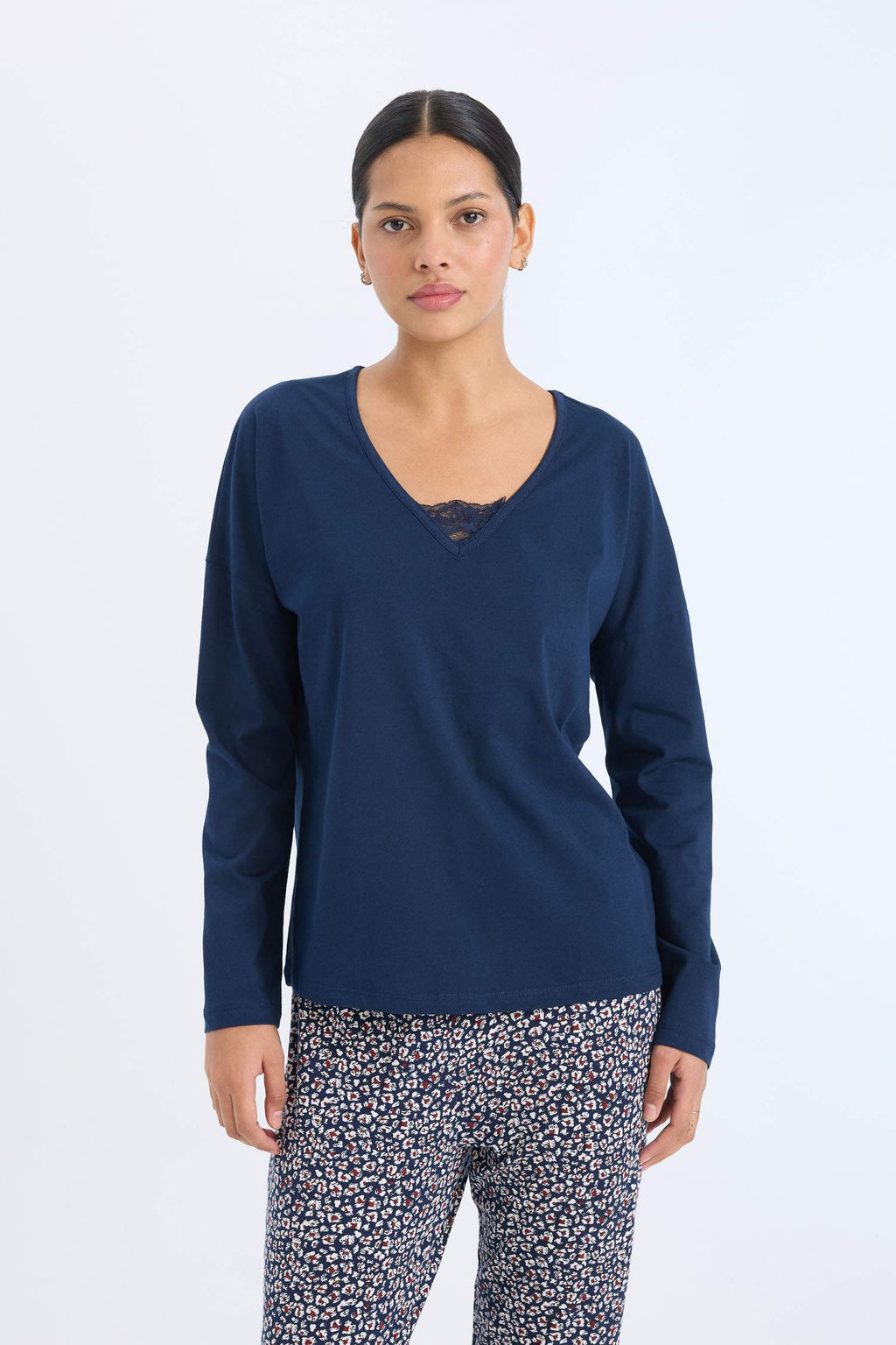 Pajama Set: Long-sleeved top, patterned long bottoms