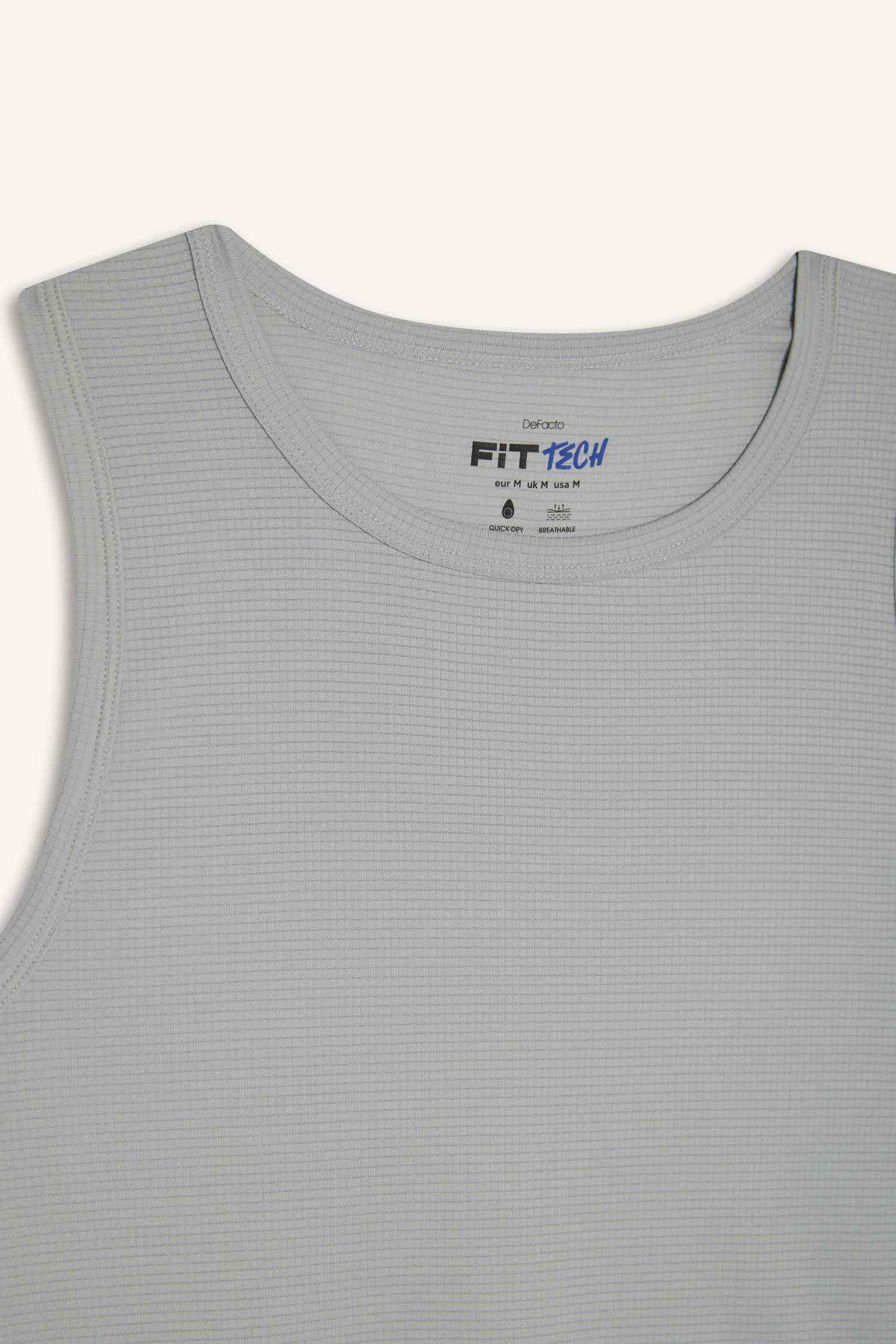 DeFactoFit Quick Drying Flexible Fabric Slim Fit Slim Cut Crew Neck Sports Undershirt