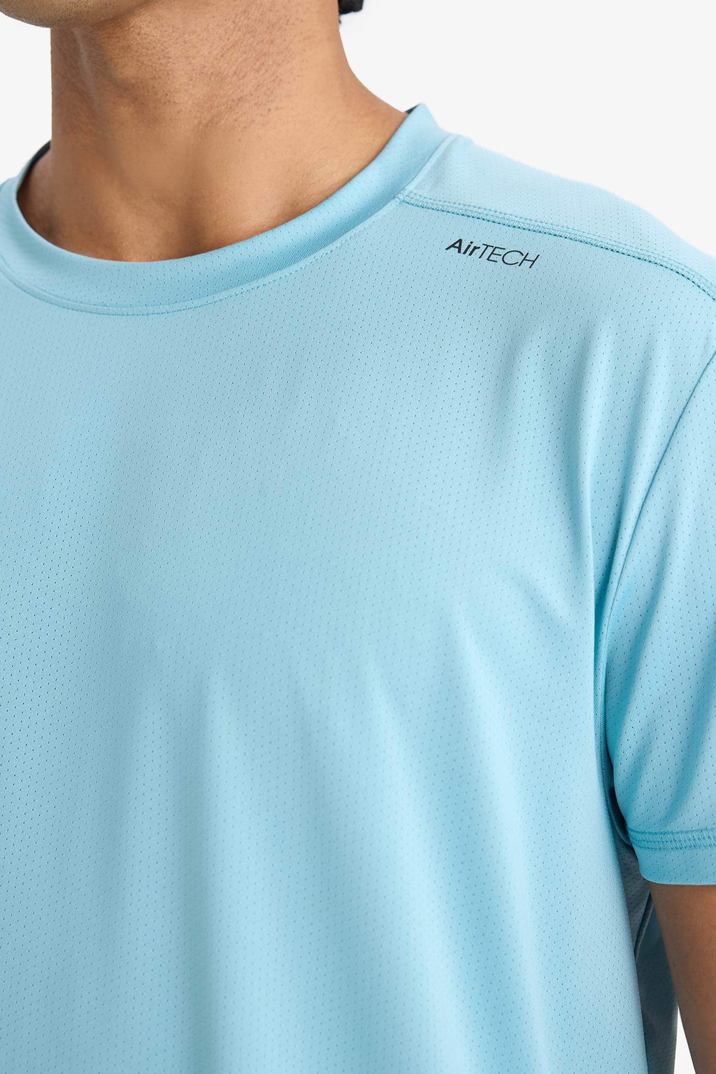 DeFactoFit Standard Fit Crew Neck Sports Short Sleeve T-Shirt