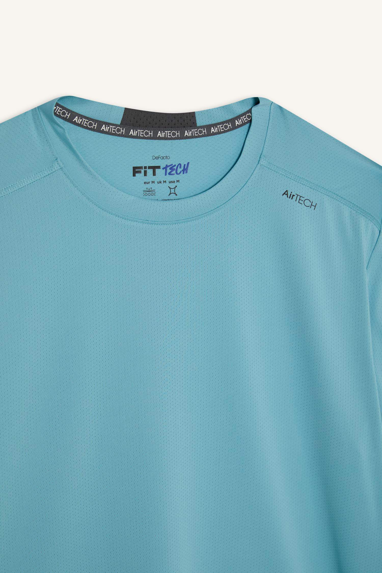 DeFactoFit Standard Fit Crew Neck Sports Short Sleeve T-Shirt