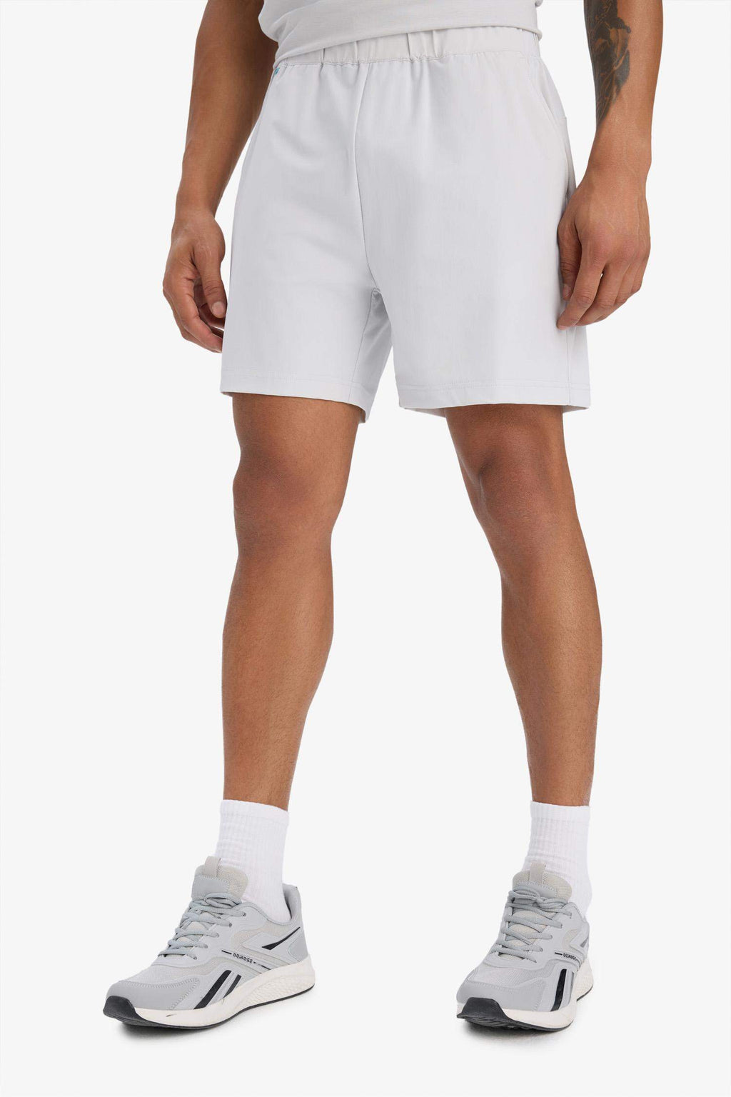 DeFactoFit Quick Drying Flexible Fabric Standard Fit Athlete Shorts