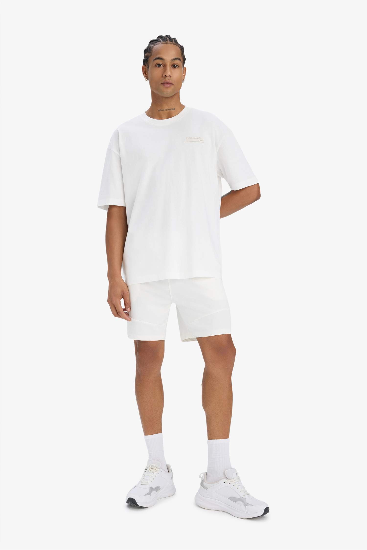 DeFactoFit Standard Fit Sportsman Shorts with Tie Waist and Pocket