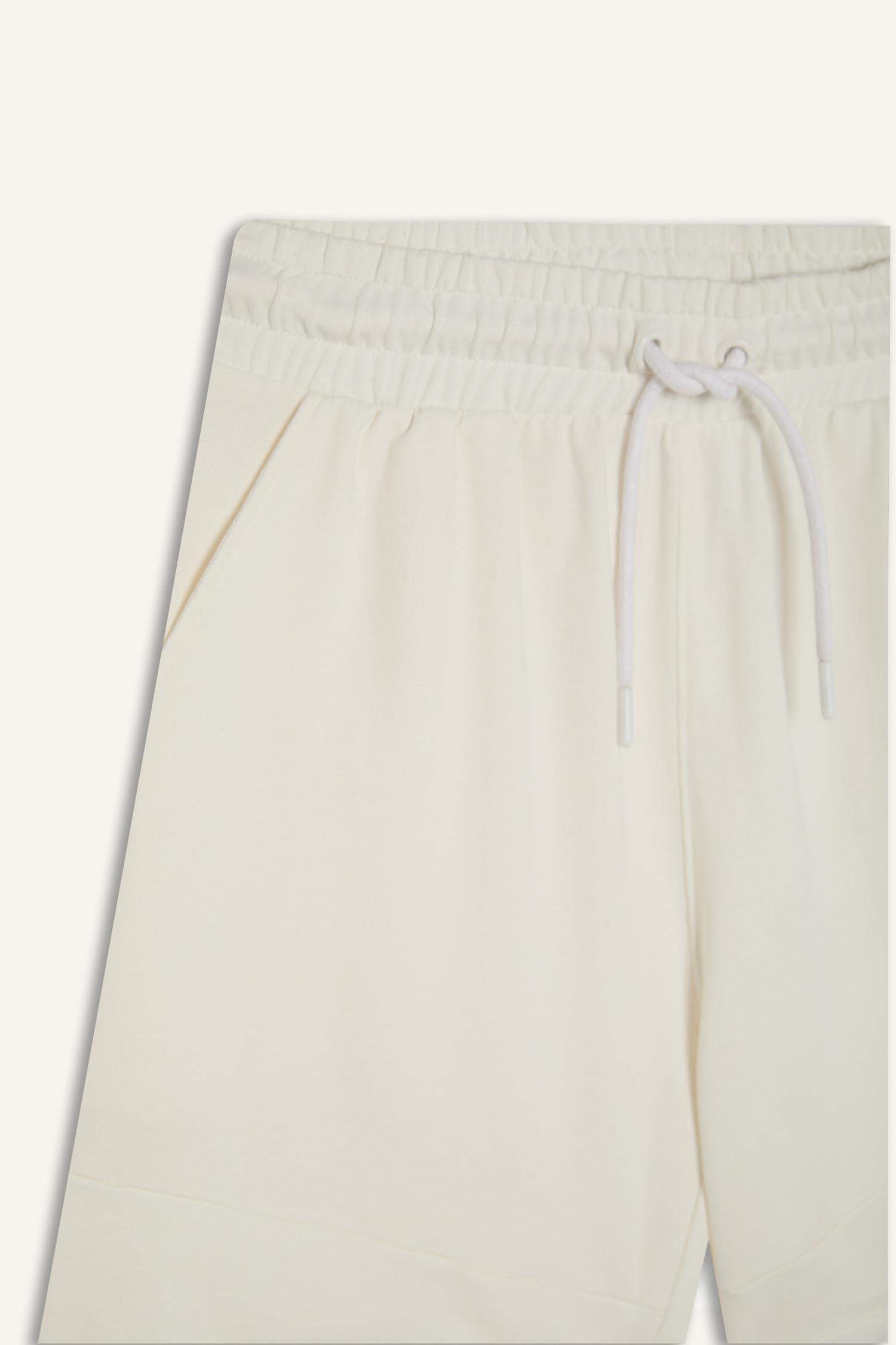 DeFactoFit Standard Fit Sportsman Shorts with Tie Waist and Pocket