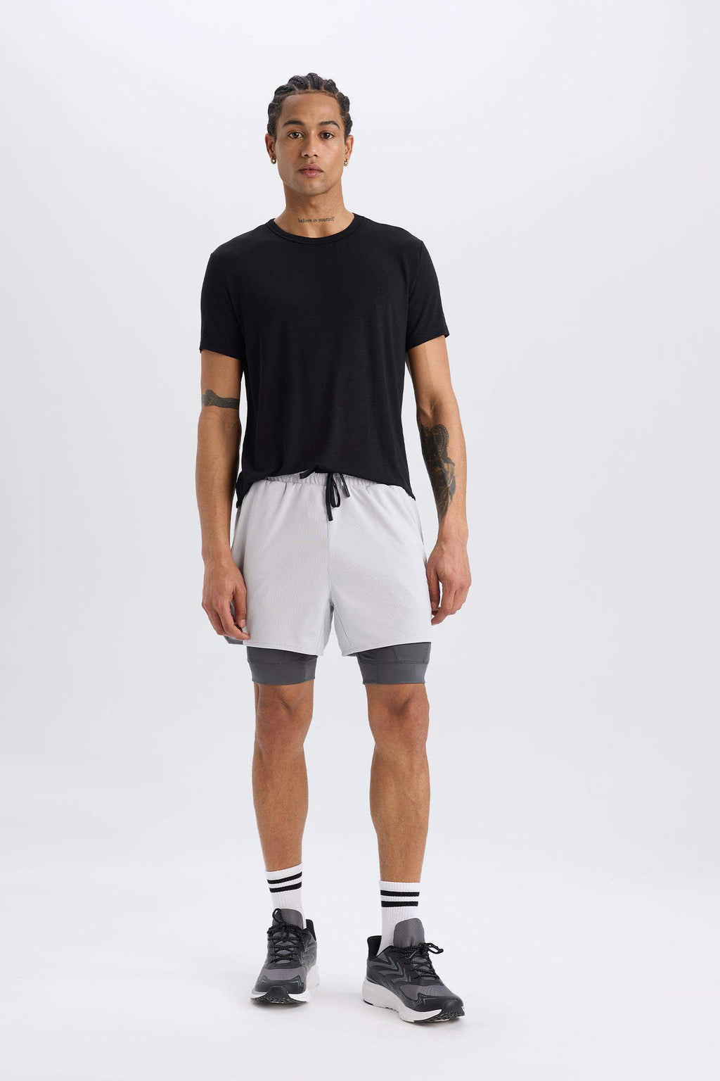 DeFactoFit Slim Fit Tight Cut Sports Shorts