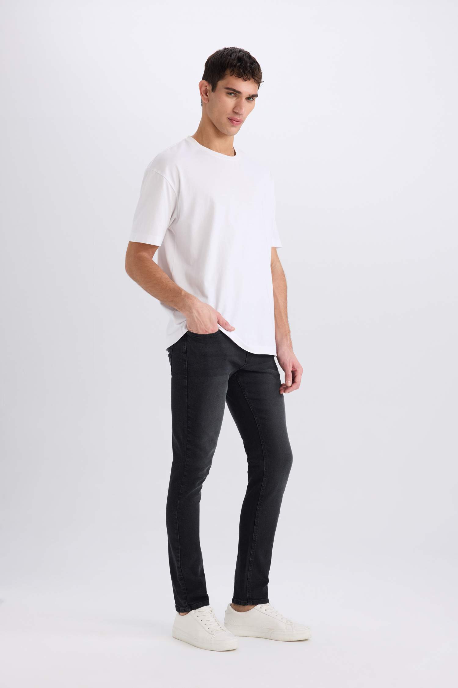 Carlo Skinny Fit Extra Slim Fit Normal Waist Jeans