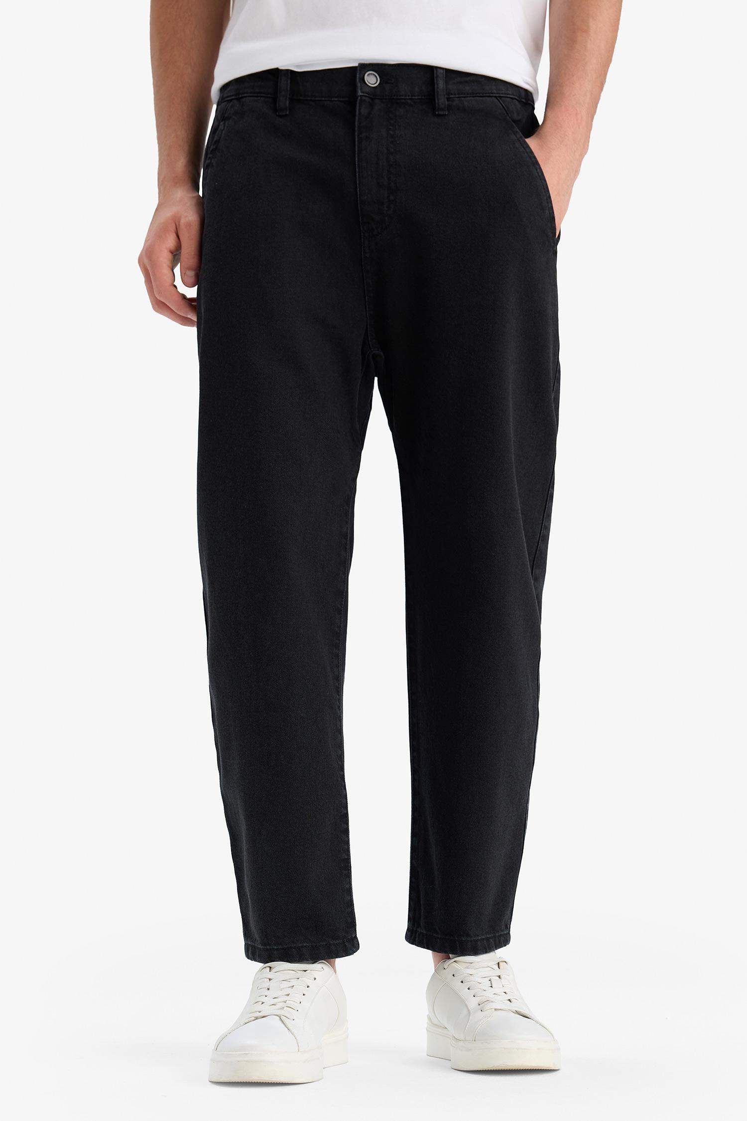 Relaxed Slouchy Fit Wide Leg Jeans