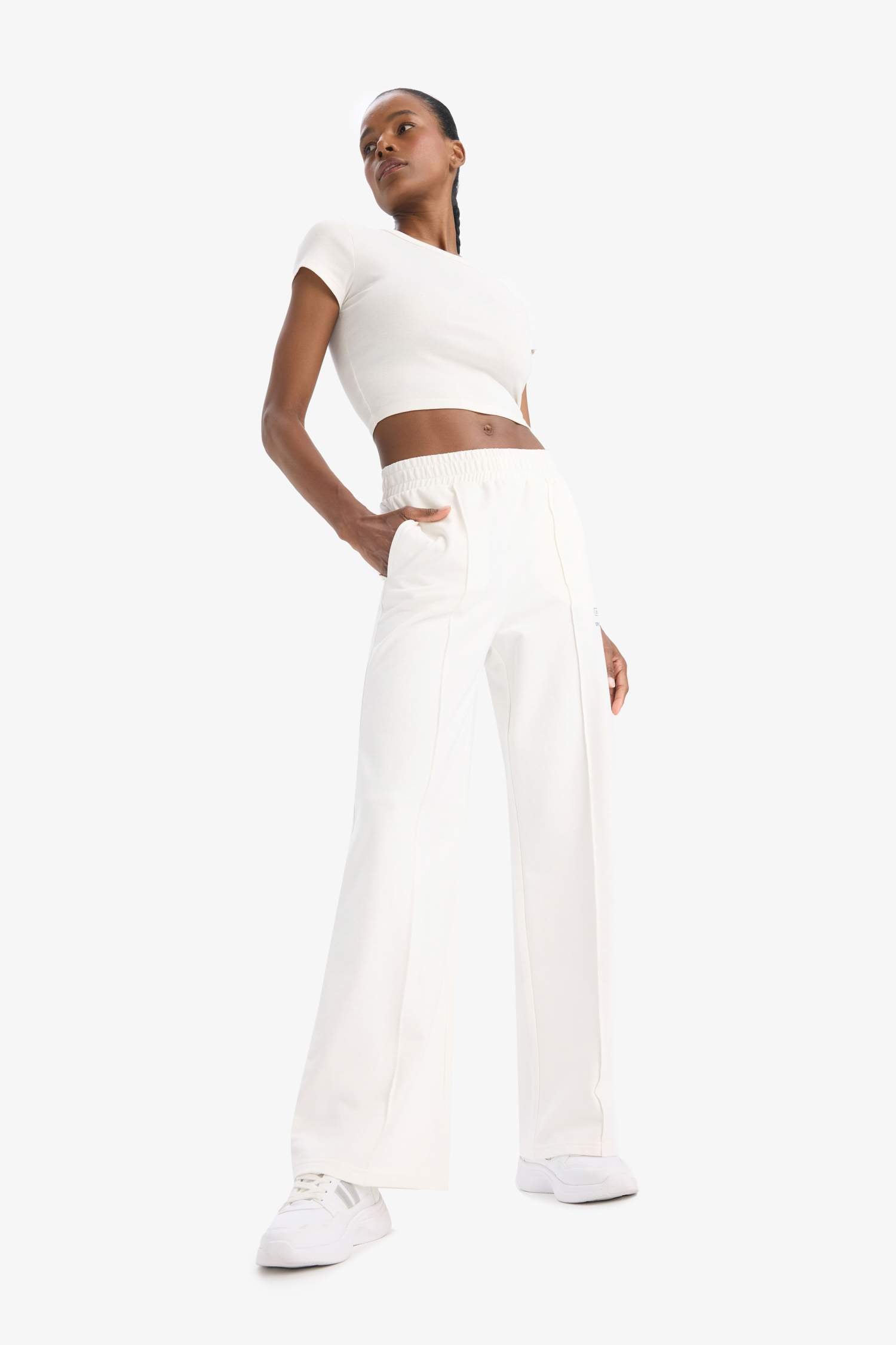 DeFactoFit Wide Leg Double Pocket Standard Length Sports Trousers