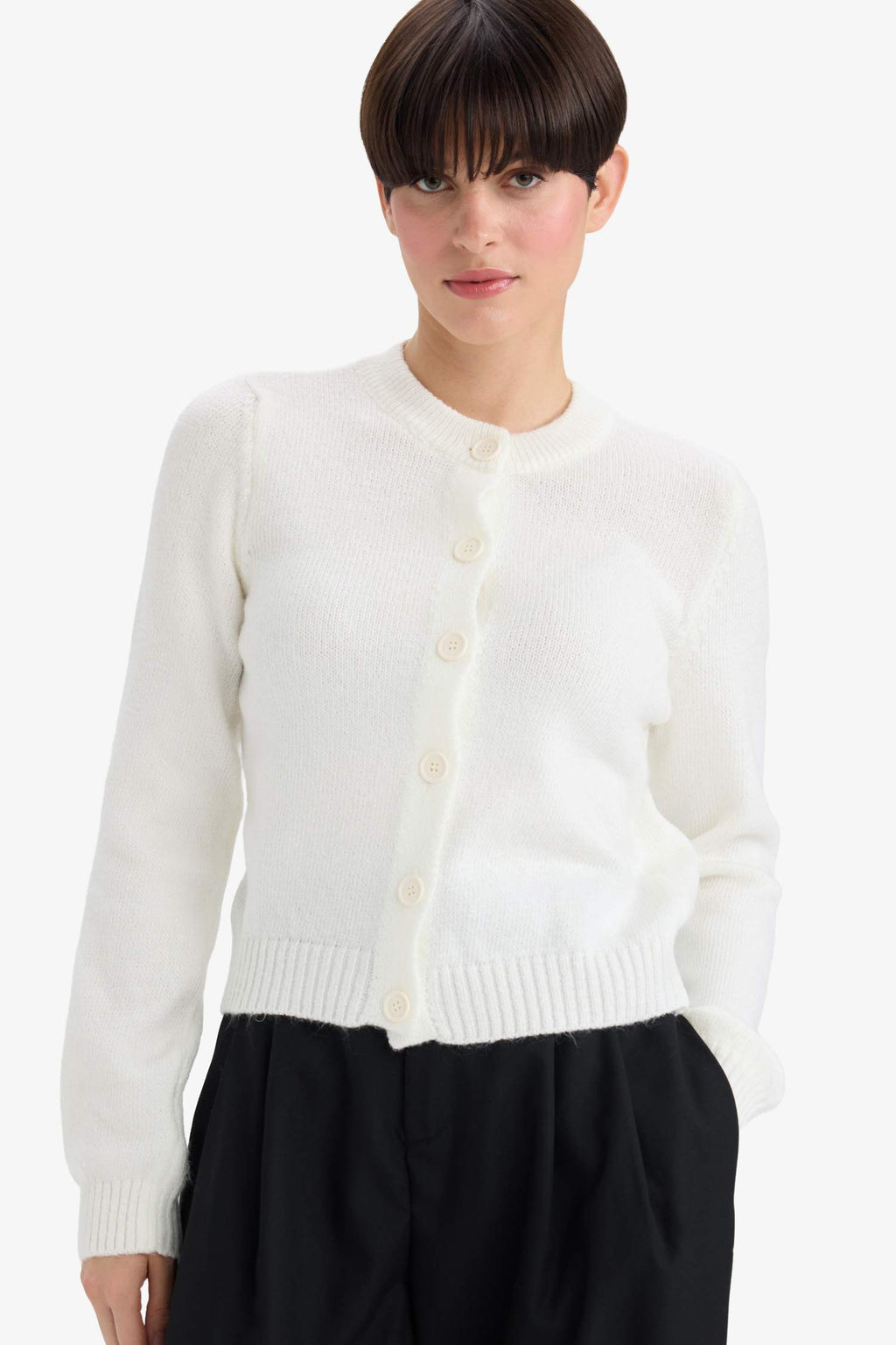 Regular Fit Crew Neck Basic Flat Buttoned Soft Touch Knit Cardigan